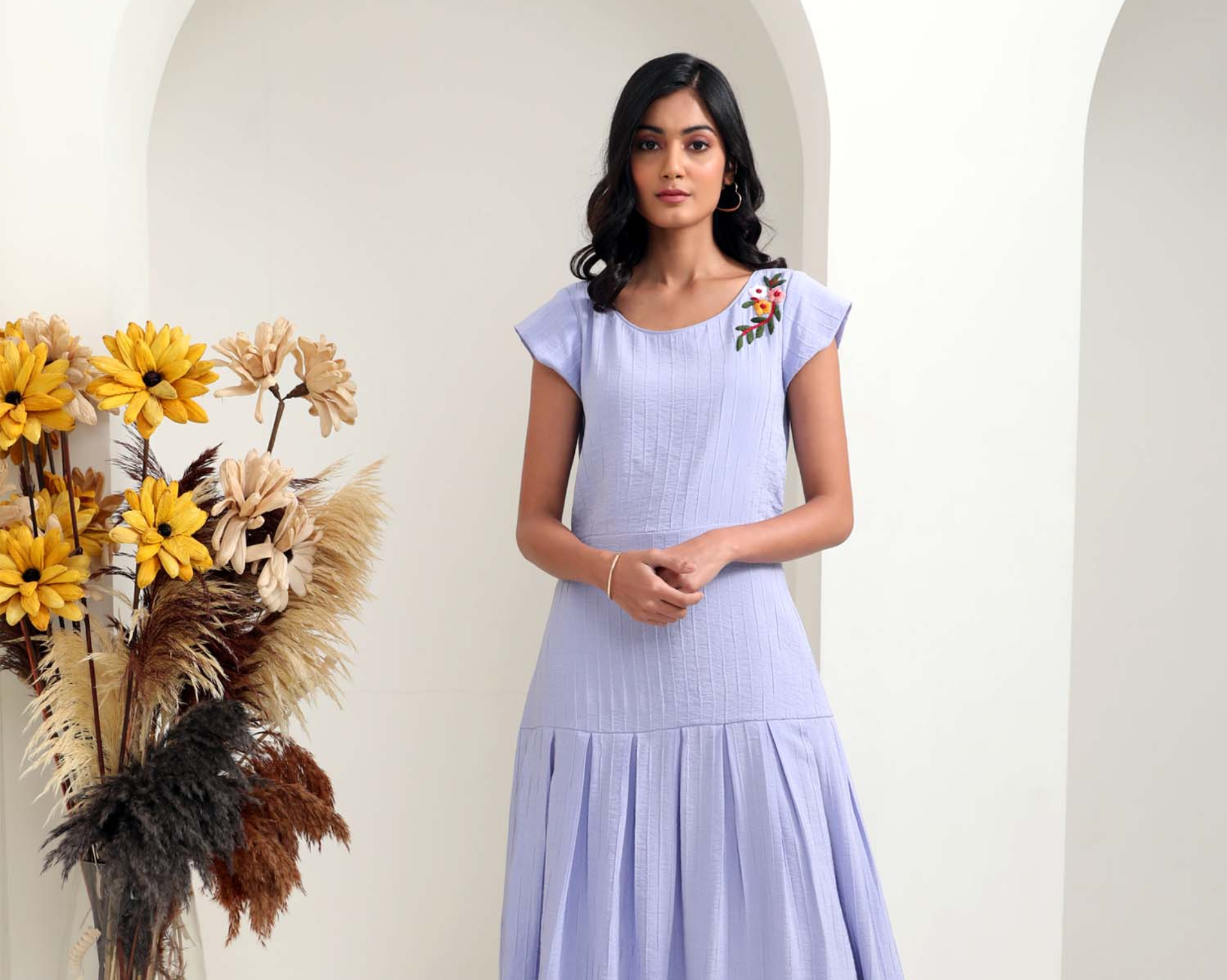 Women's Holiday Party Outfits: Dresses, Jumpsuits & More!