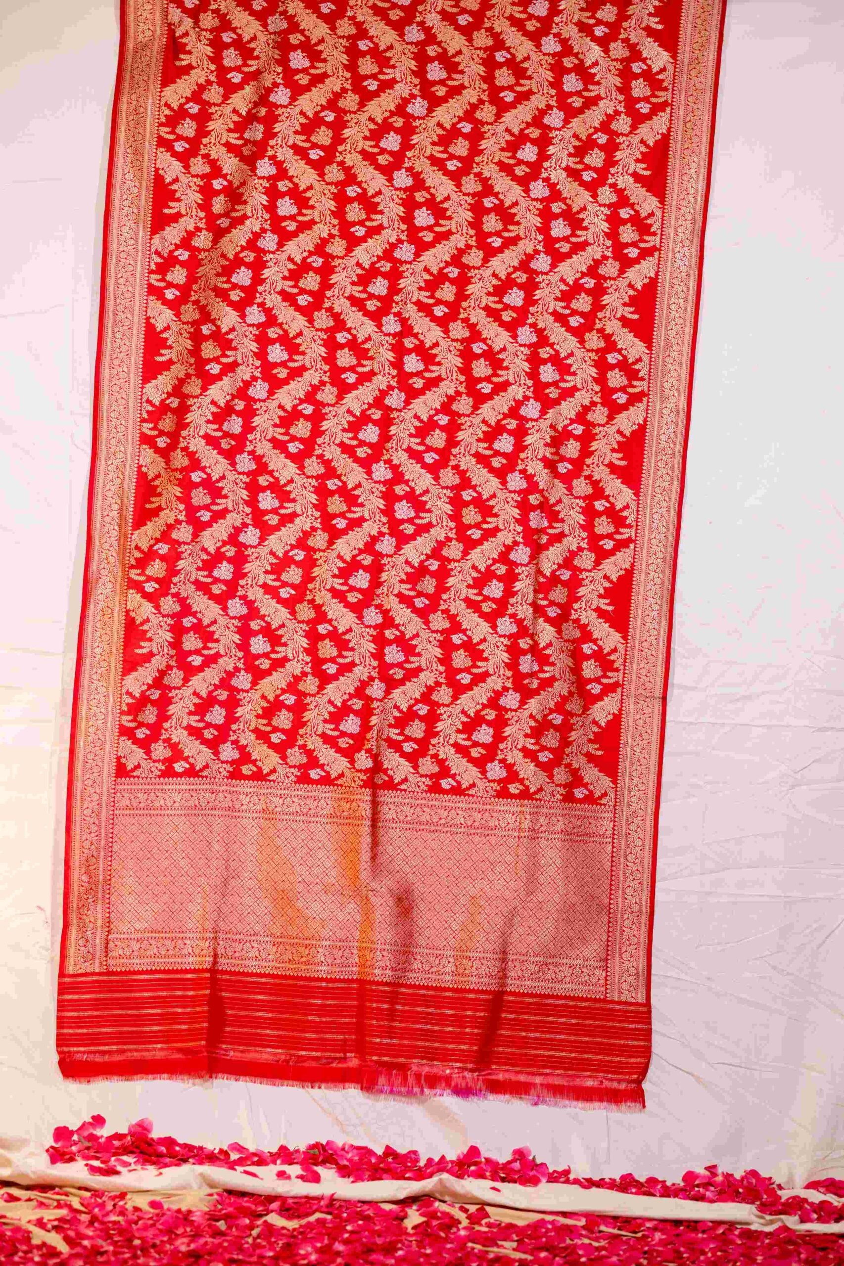 Red Laal Benarasi Silk Dupatta Gold Tropical Lush Zari Weave
