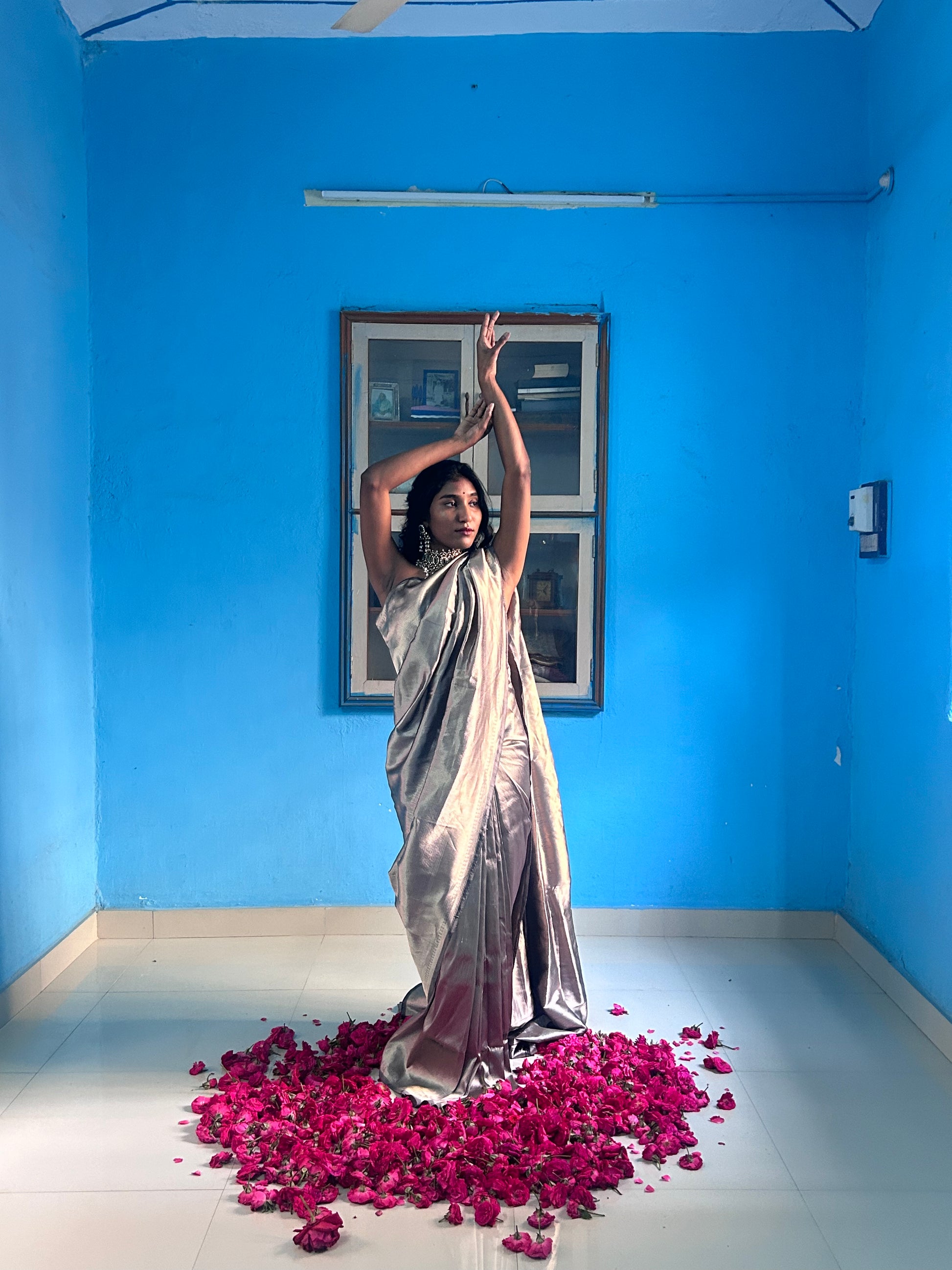 Elegant Grey Benaras Silk Saree Intricate Silver Zari Work