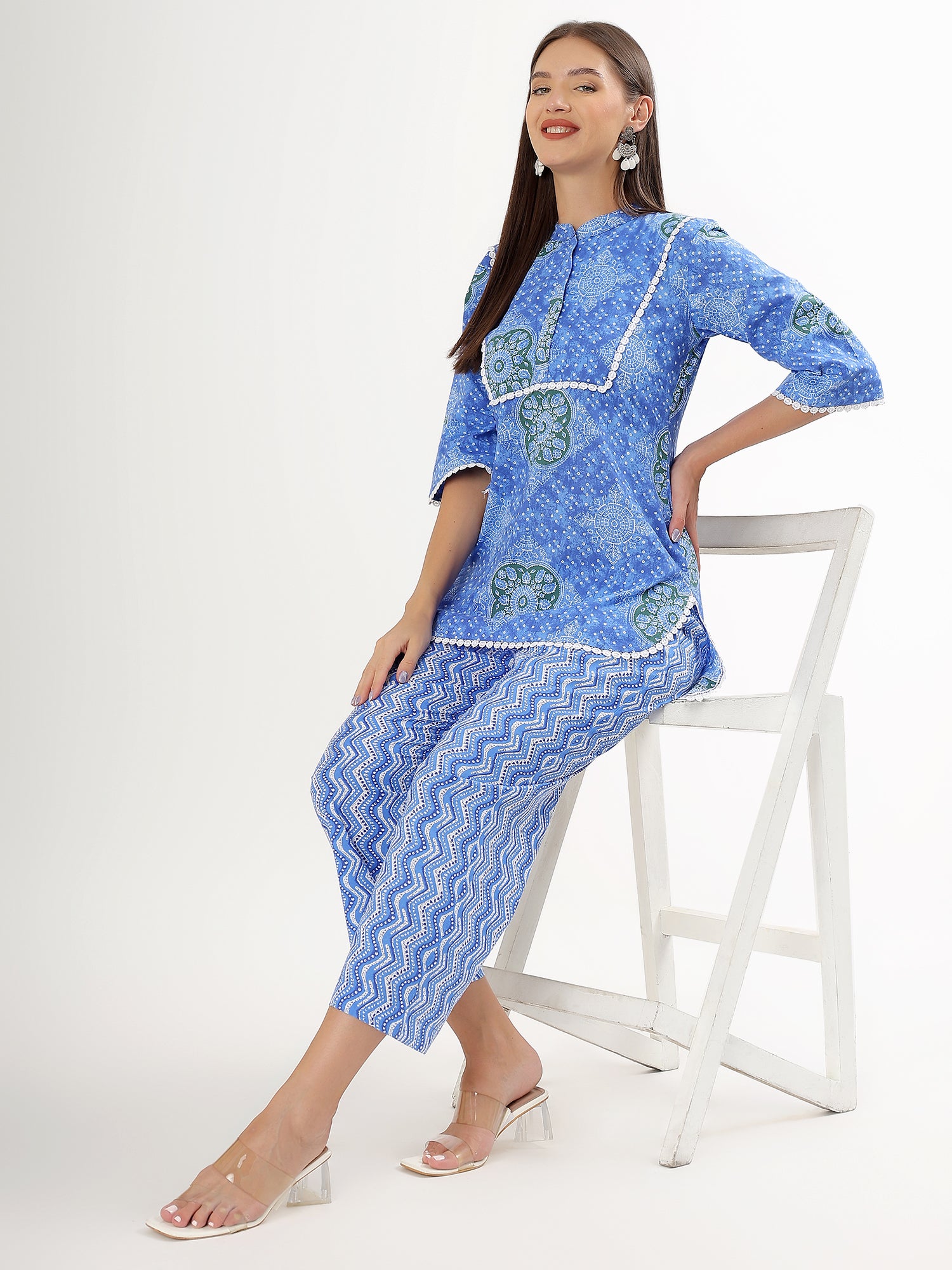Stylish Blue Floral Short Kurta Pant Co-ord Set