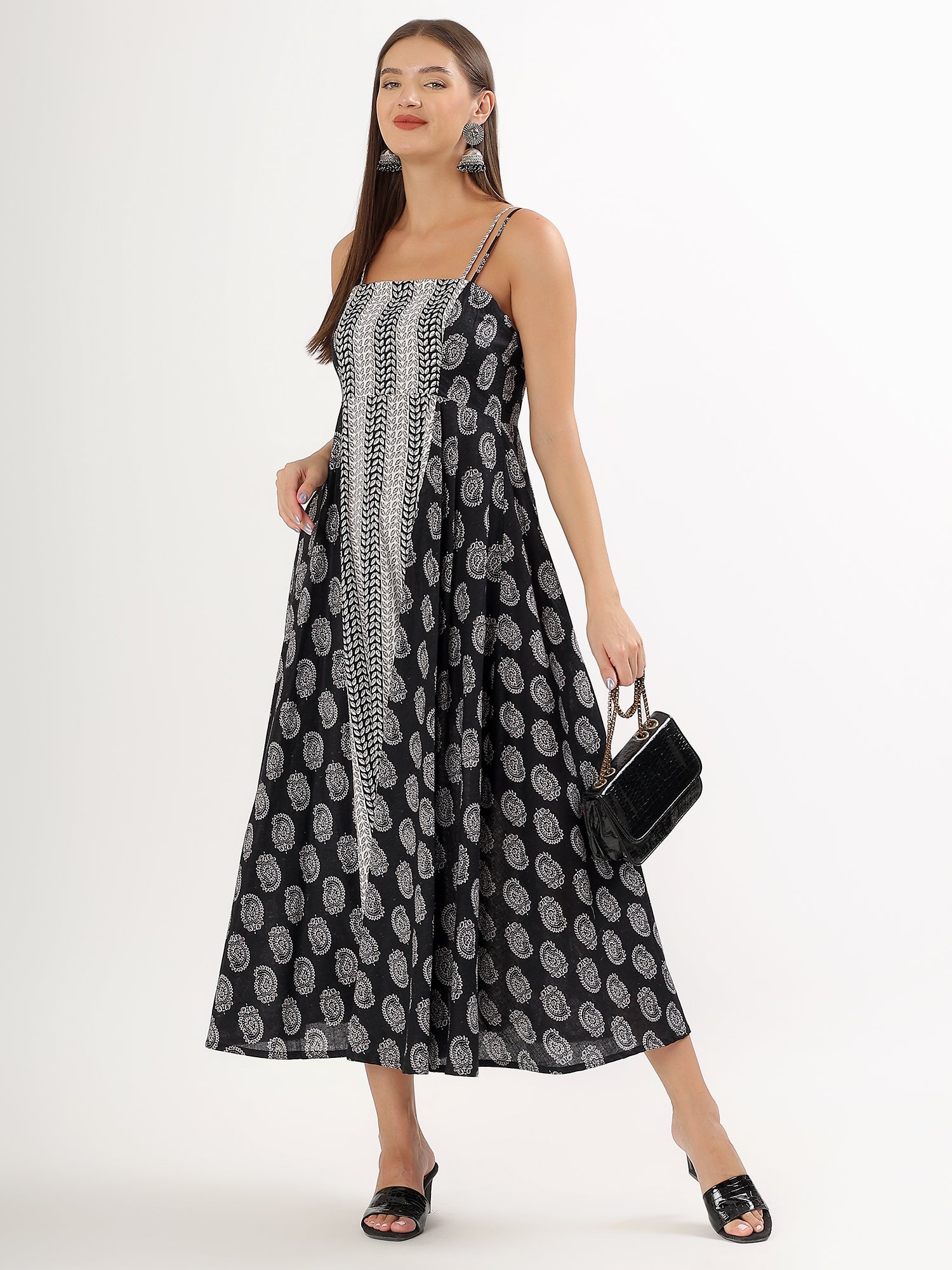 A-Line Black & White Floral Cotton Sleeveless Dress