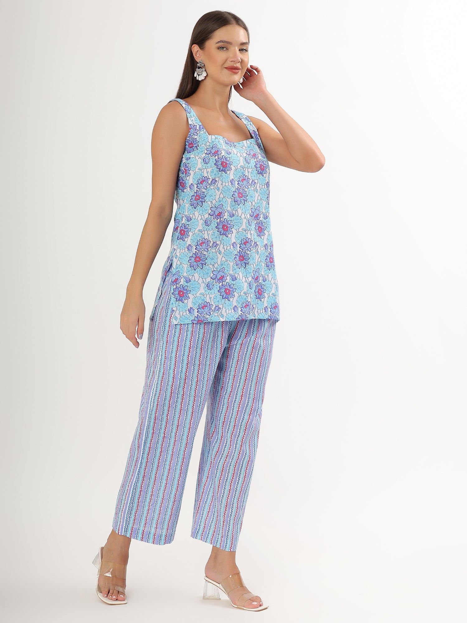 Beautiful Blue Floral Short Cotton Kurta with Pant Set