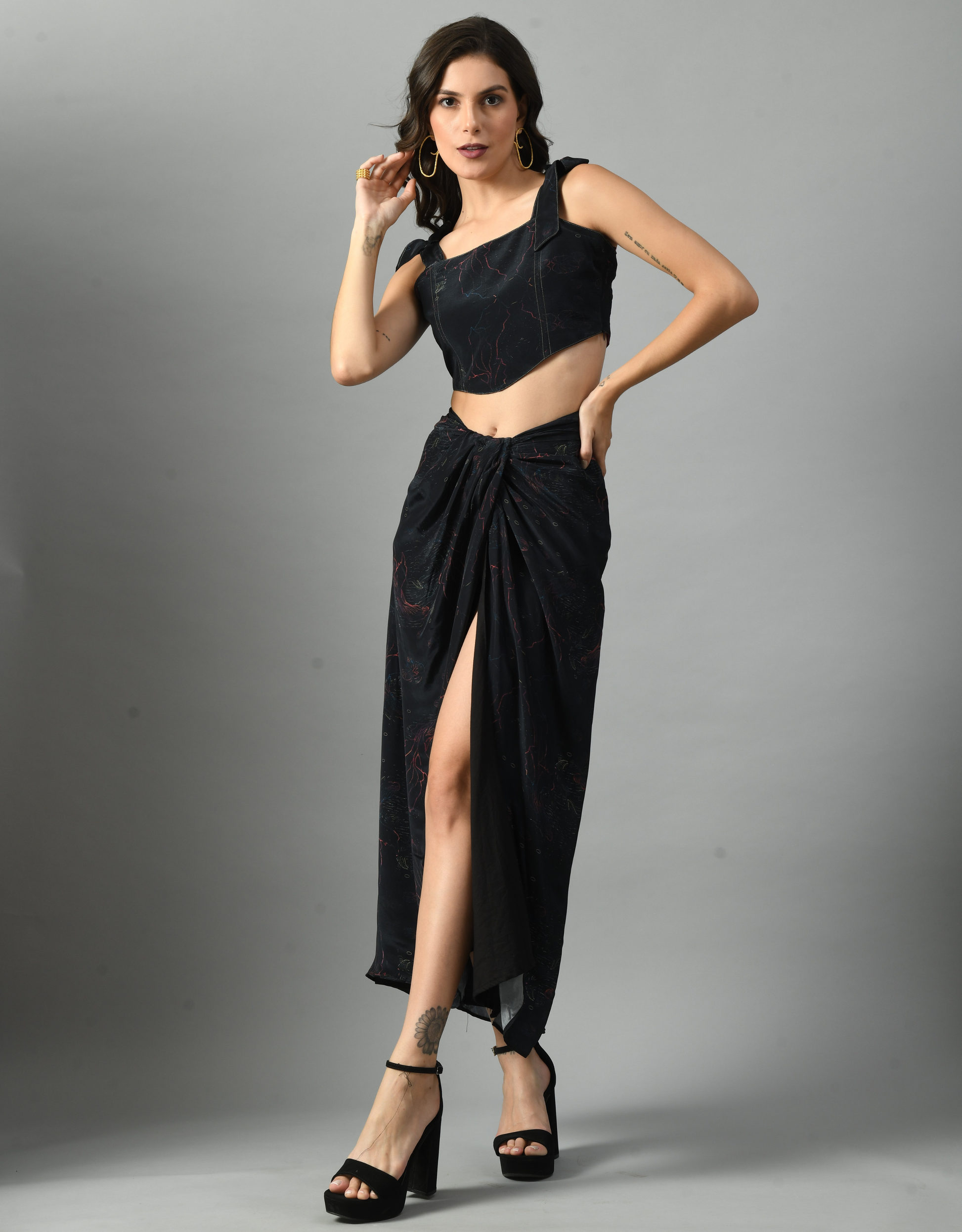 Exquisite Black Crepe Alice in Wondersea Drape Skirt Digital Print