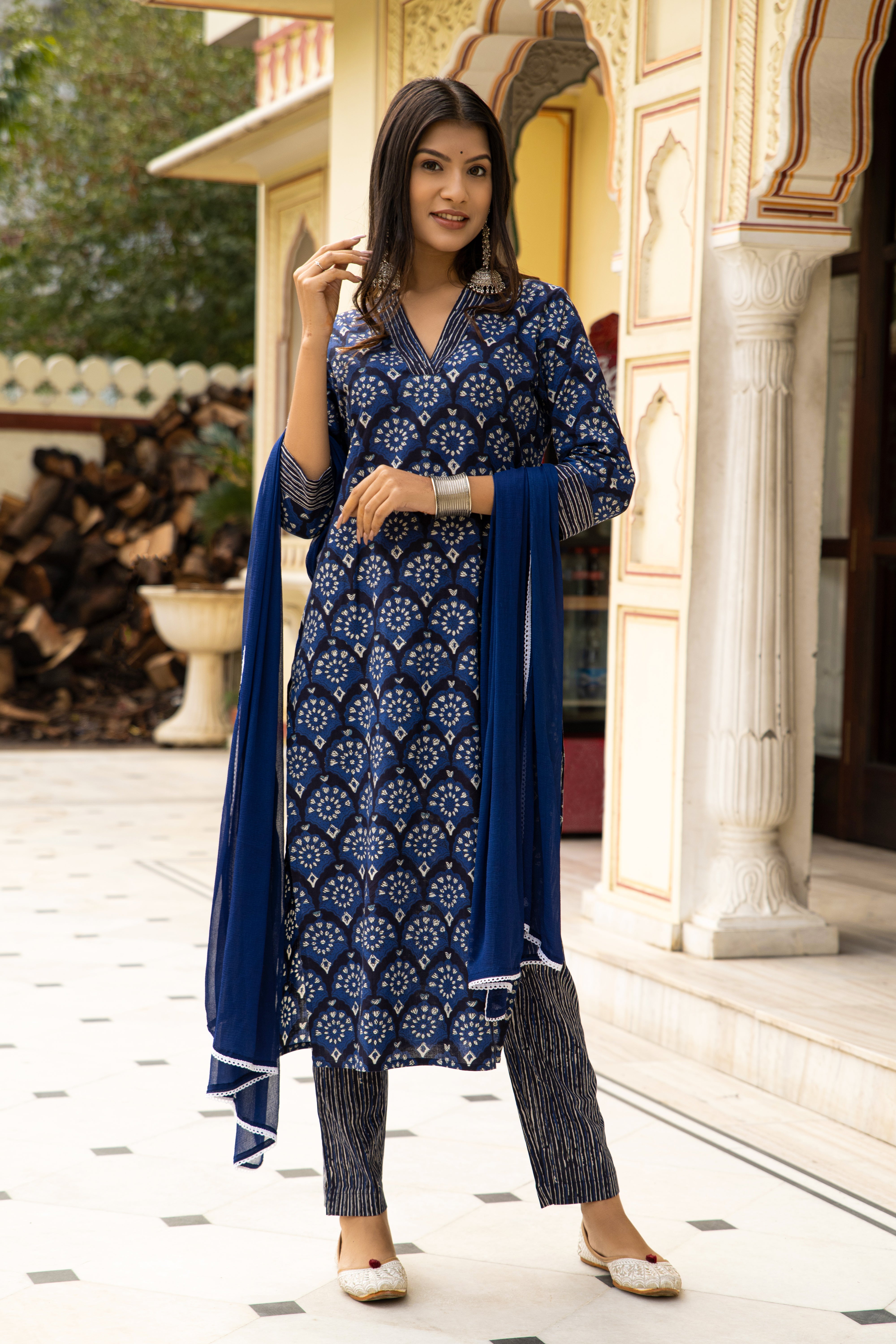 Blue Dabu Hand Block Cotton Kurta Pant & Chiffon Dupatta
