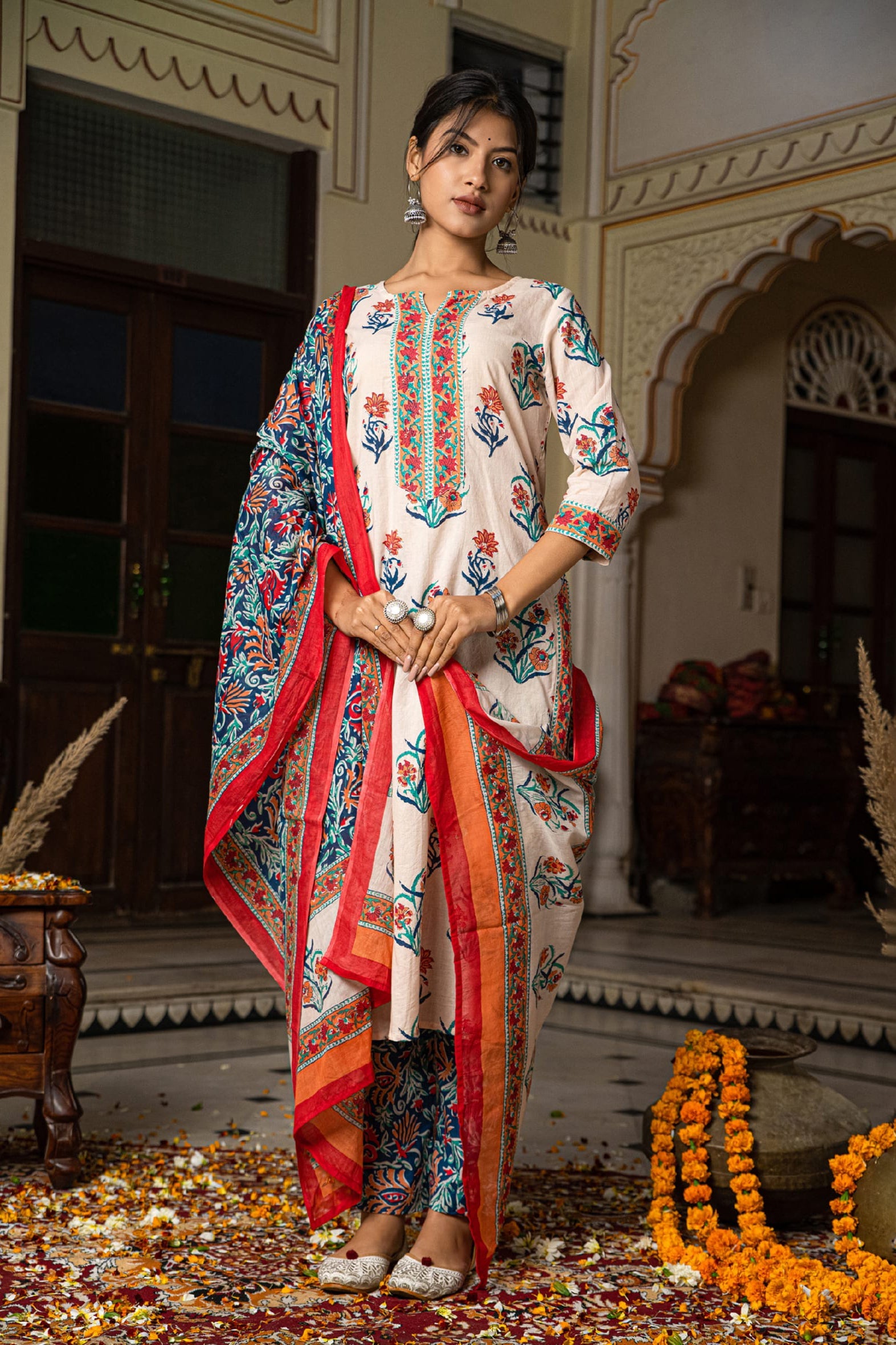 Cream Butta Cotton Kurta Pant & Mulmul Cotton Dupatta Set