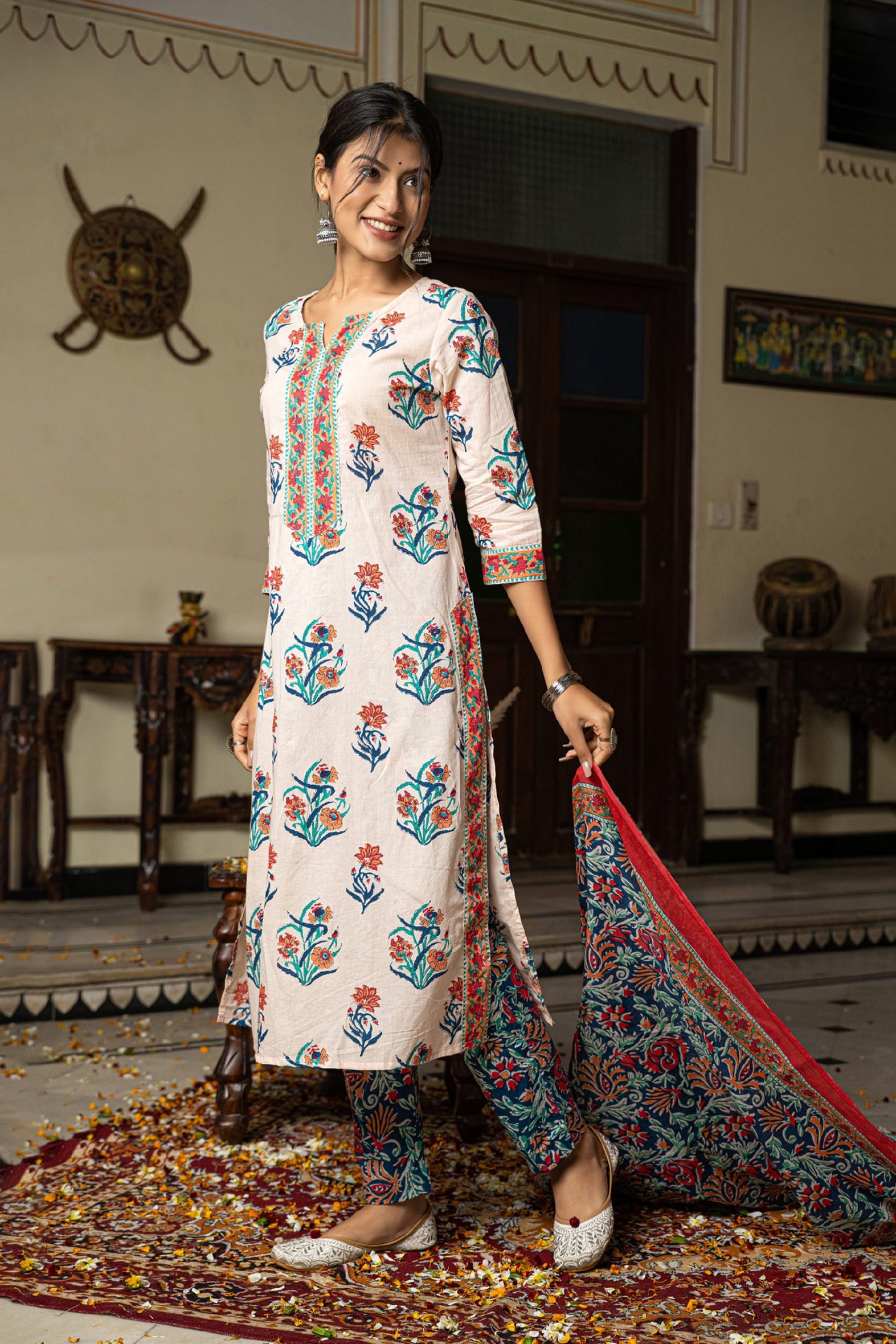 Cream Butta Cotton Kurta Pant & Mulmul Cotton Dupatta Set