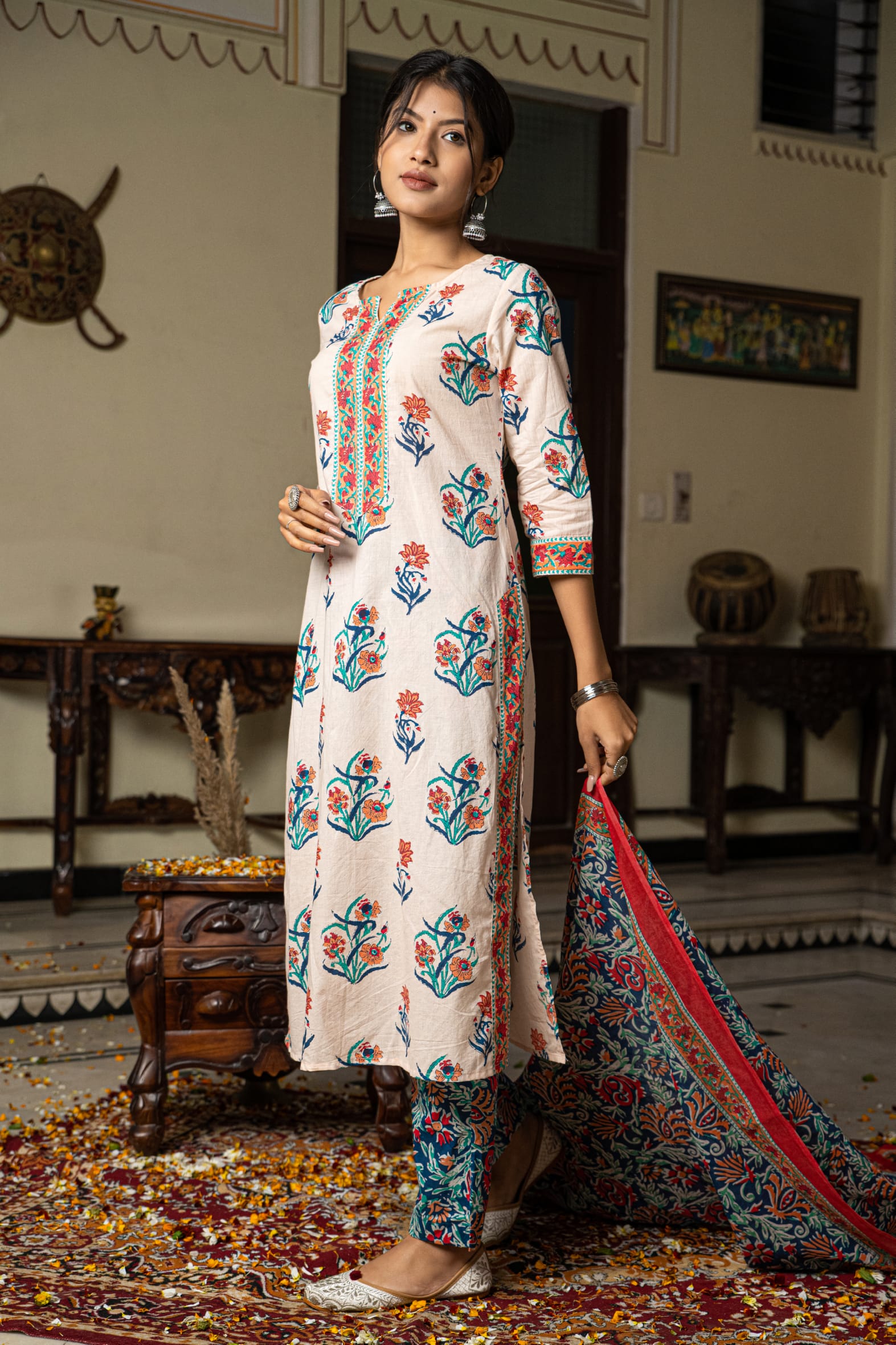 Cream Butta Cotton Kurta Pant & Mulmul Cotton Dupatta Set