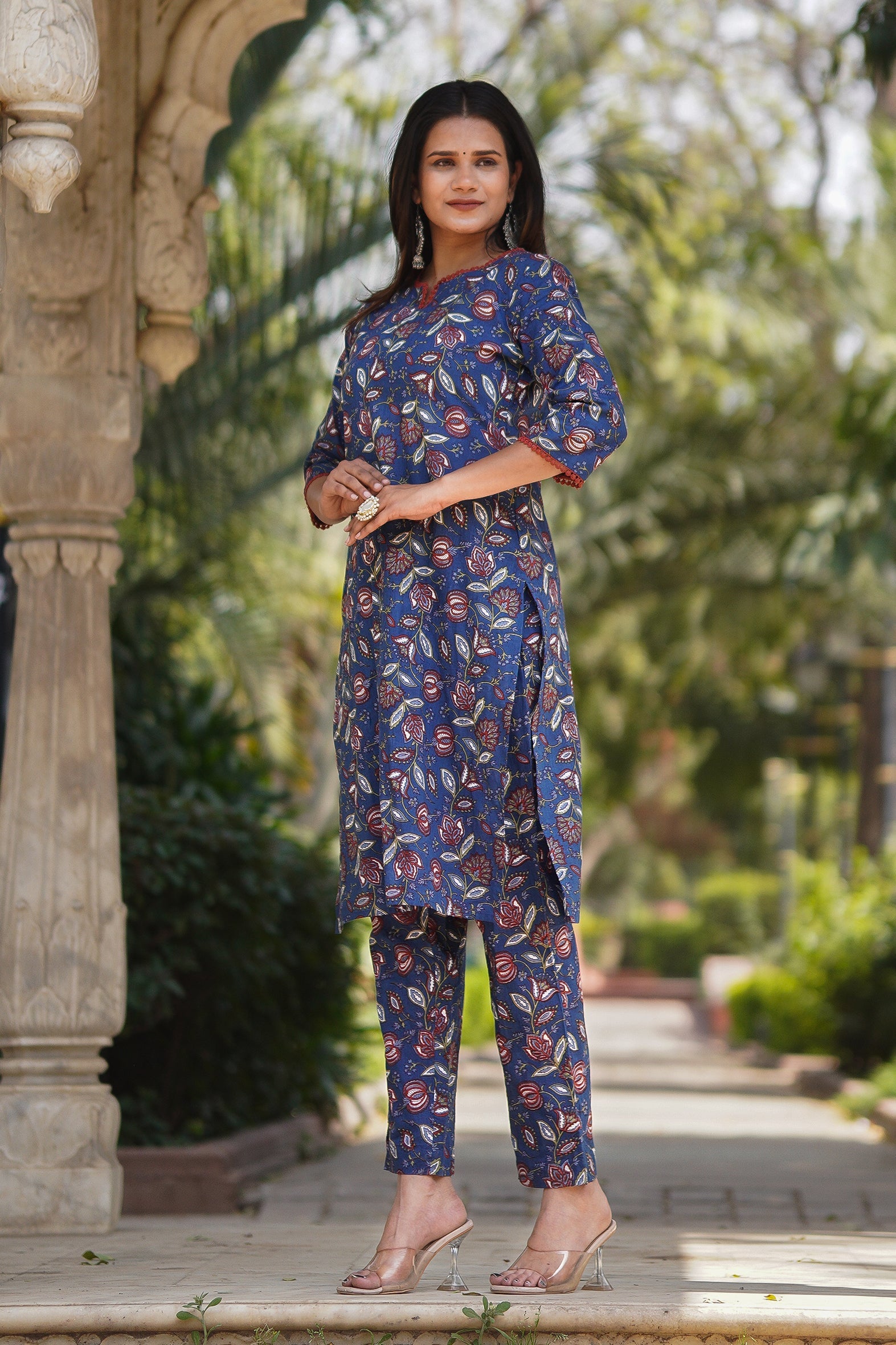 Blue Floral Printed Cotton Straight Kurta Pants Set