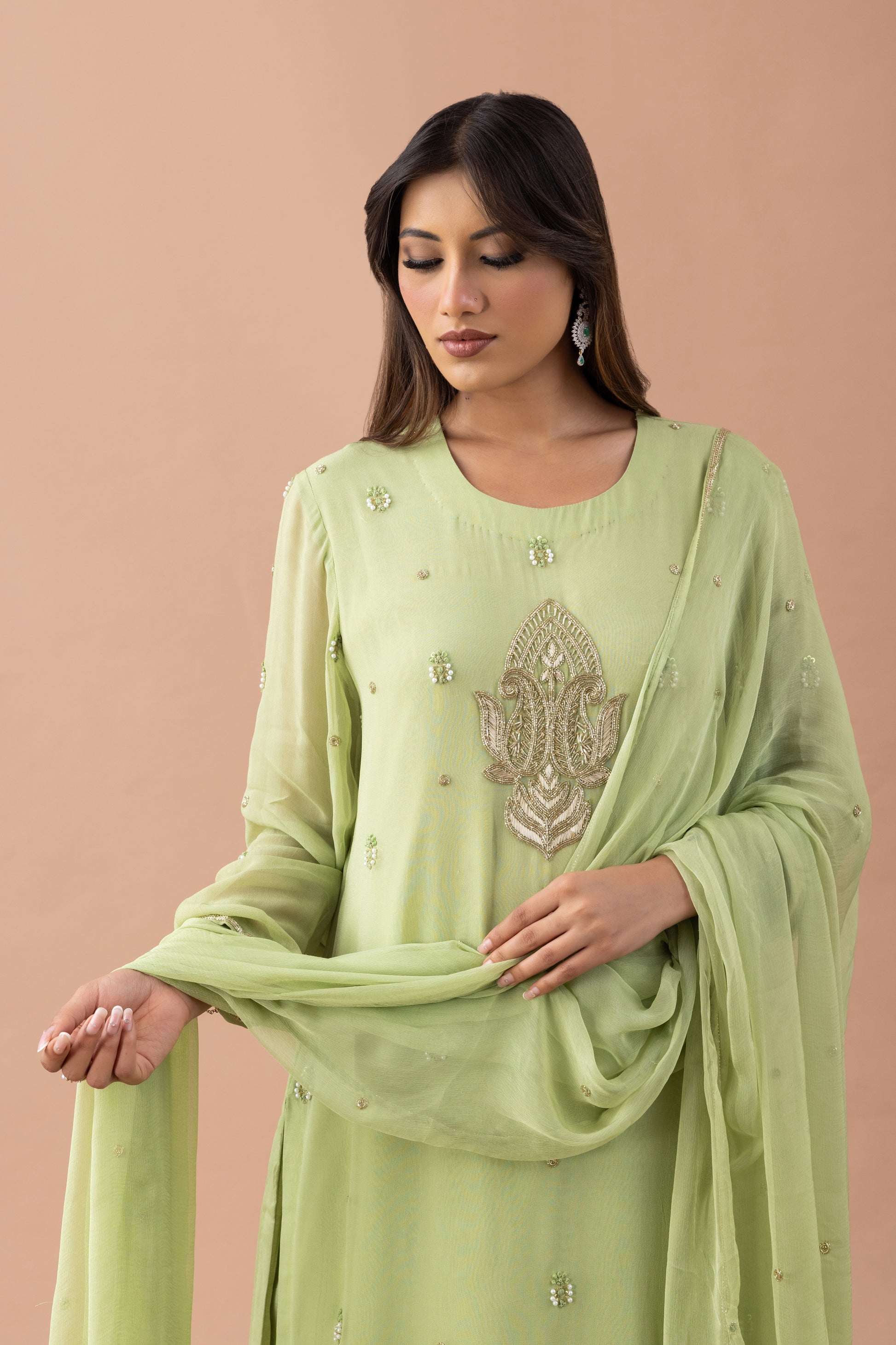 Green Zareen Kurta Set in Georgette with Chiffon Dupatta