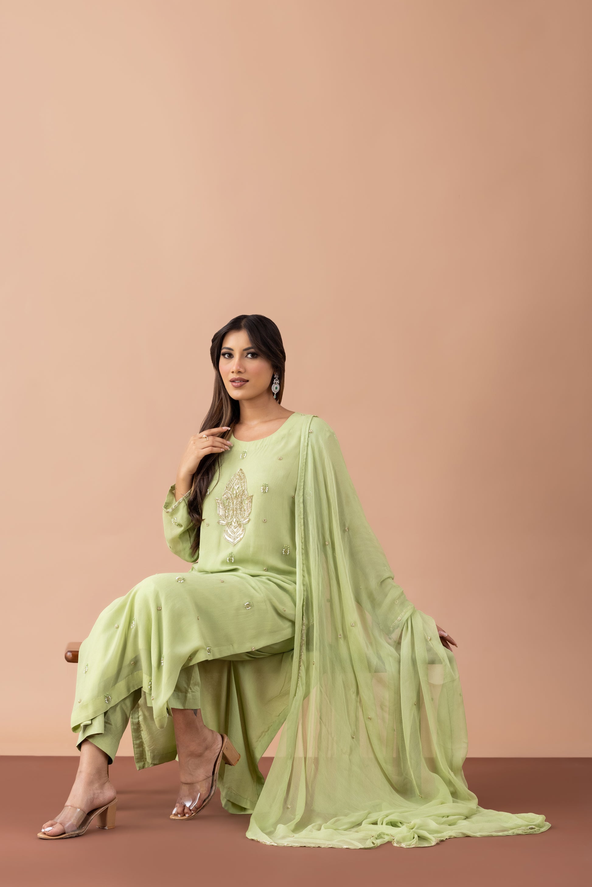 Green Zareen Kurta Set in Georgette with Chiffon Dupatta