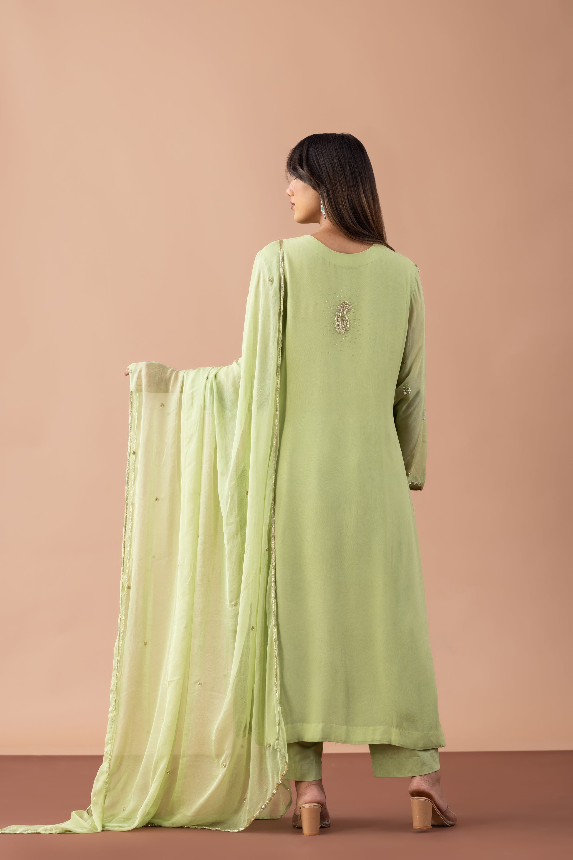 Green Zareen Kurta Set in Georgette with Chiffon Dupatta