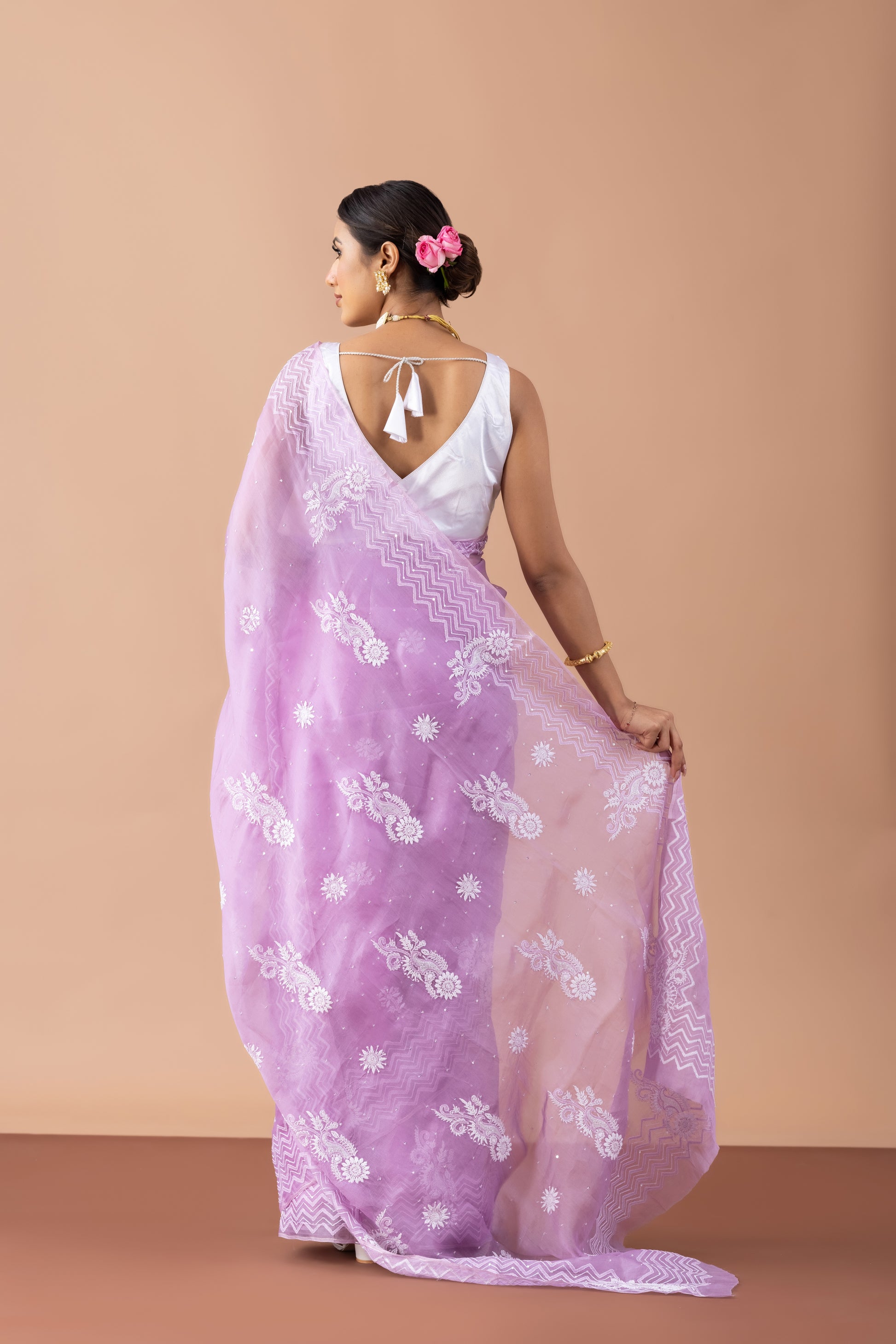 Exquisite Mauve Organza Saree with White Threadwork Embroidery