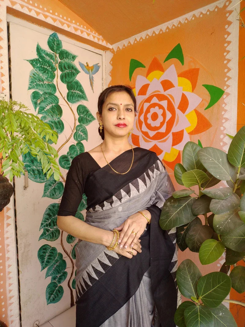 Black Mercerized Cotton Handwoven Saree Jamdani Kalka Temple