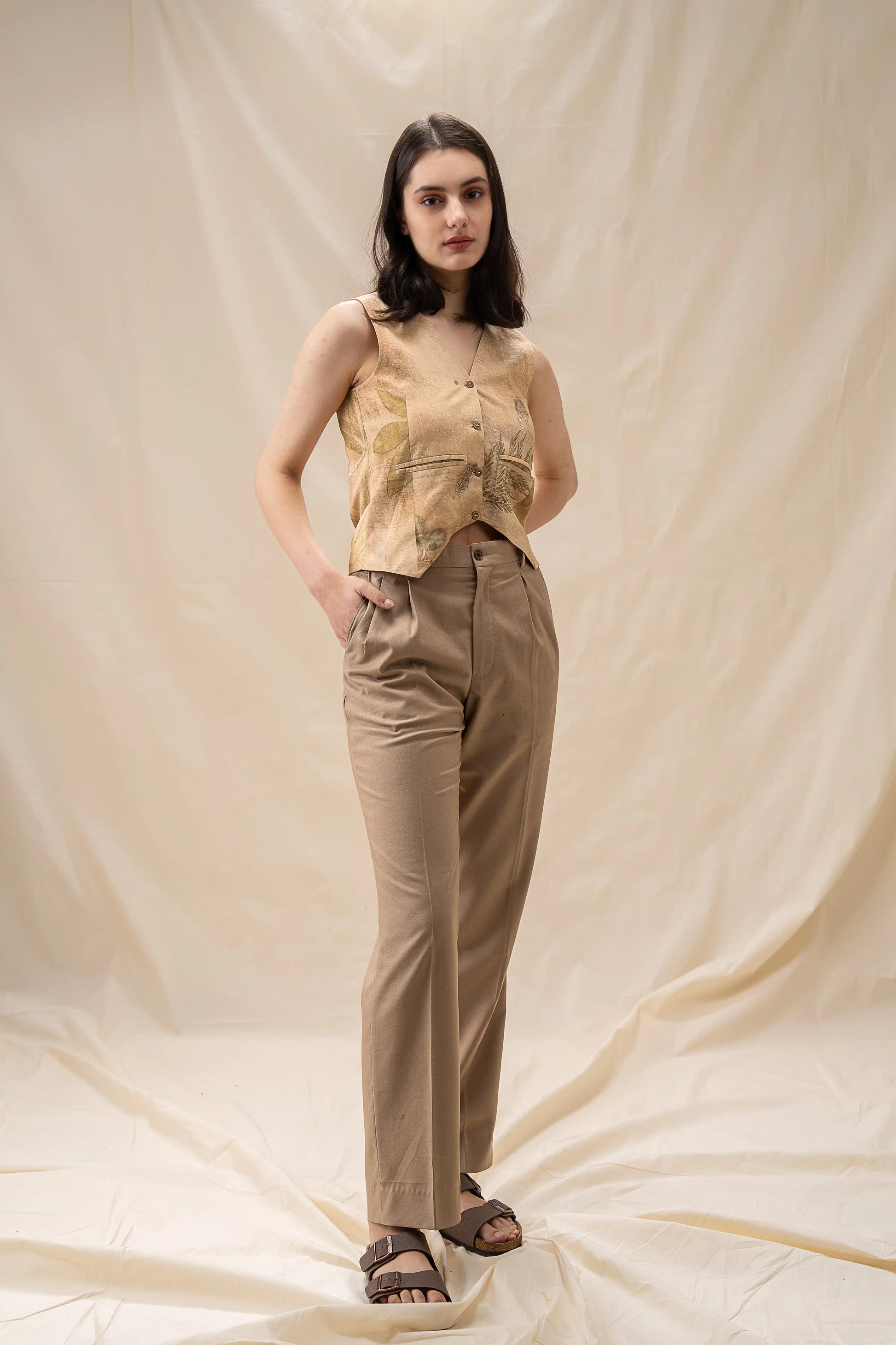 Minimalist Beige Banana Cellulose V-Neck Eco-Print Vest