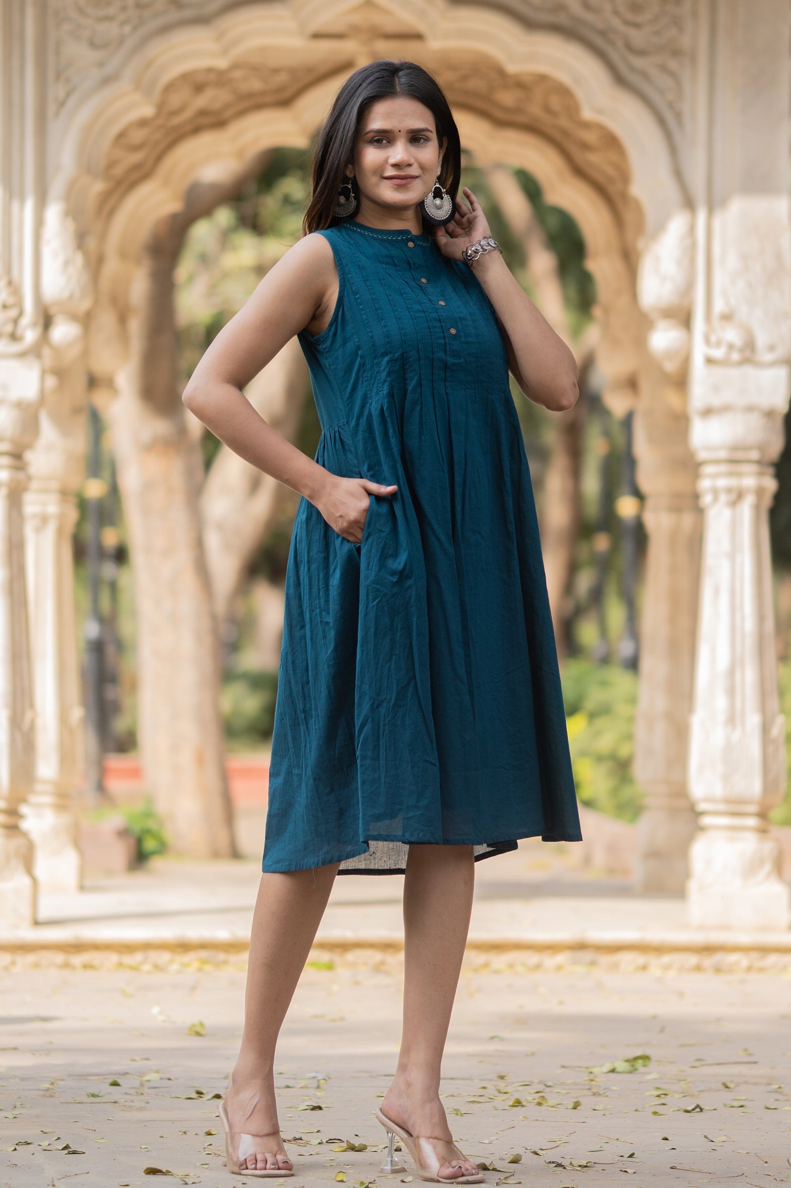 Sea Blue Solid Cotton Knee Length Dress - Collar Neck