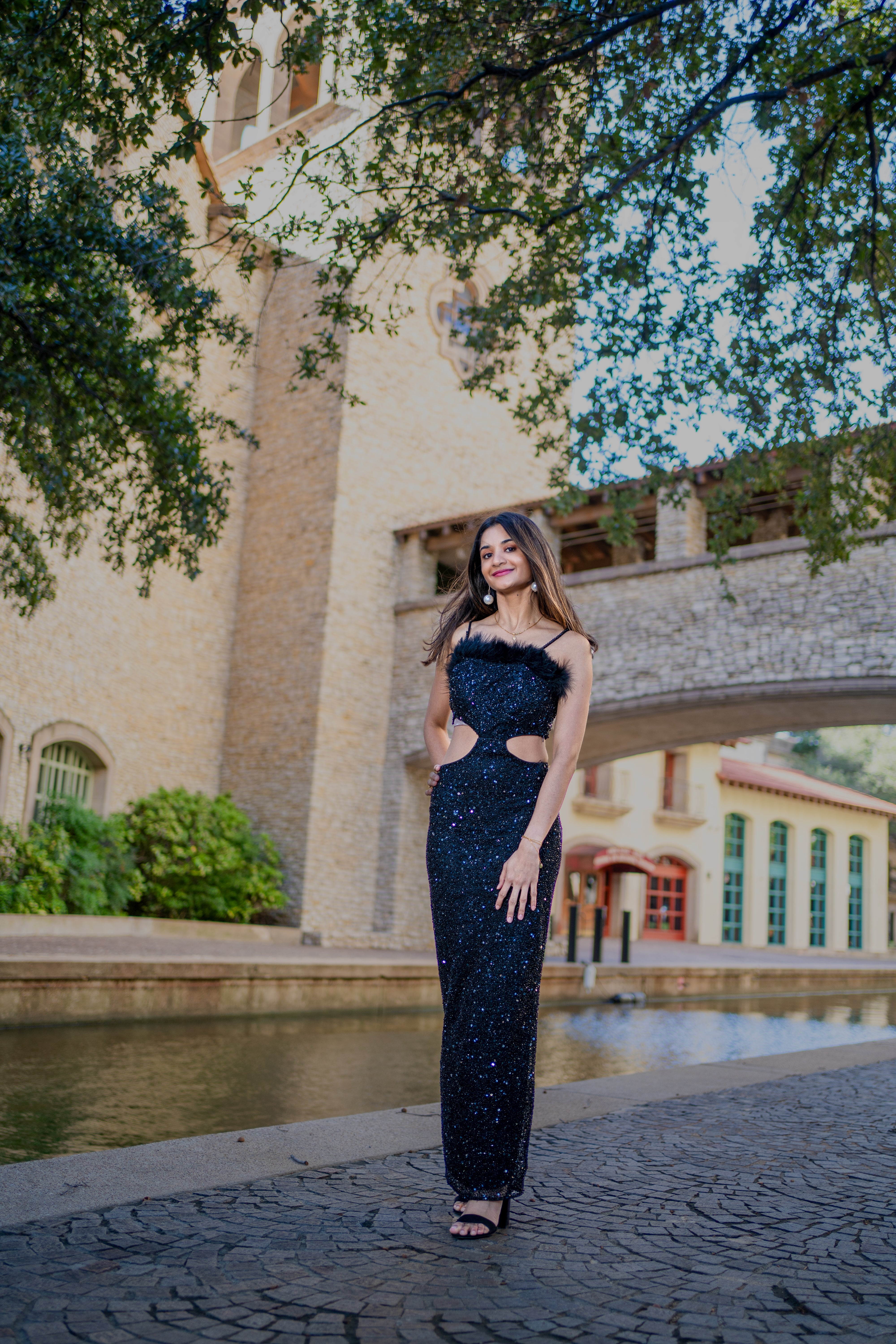 Luxurious Black Viscose Tulle Feather Beaded Dress Sequins Moti