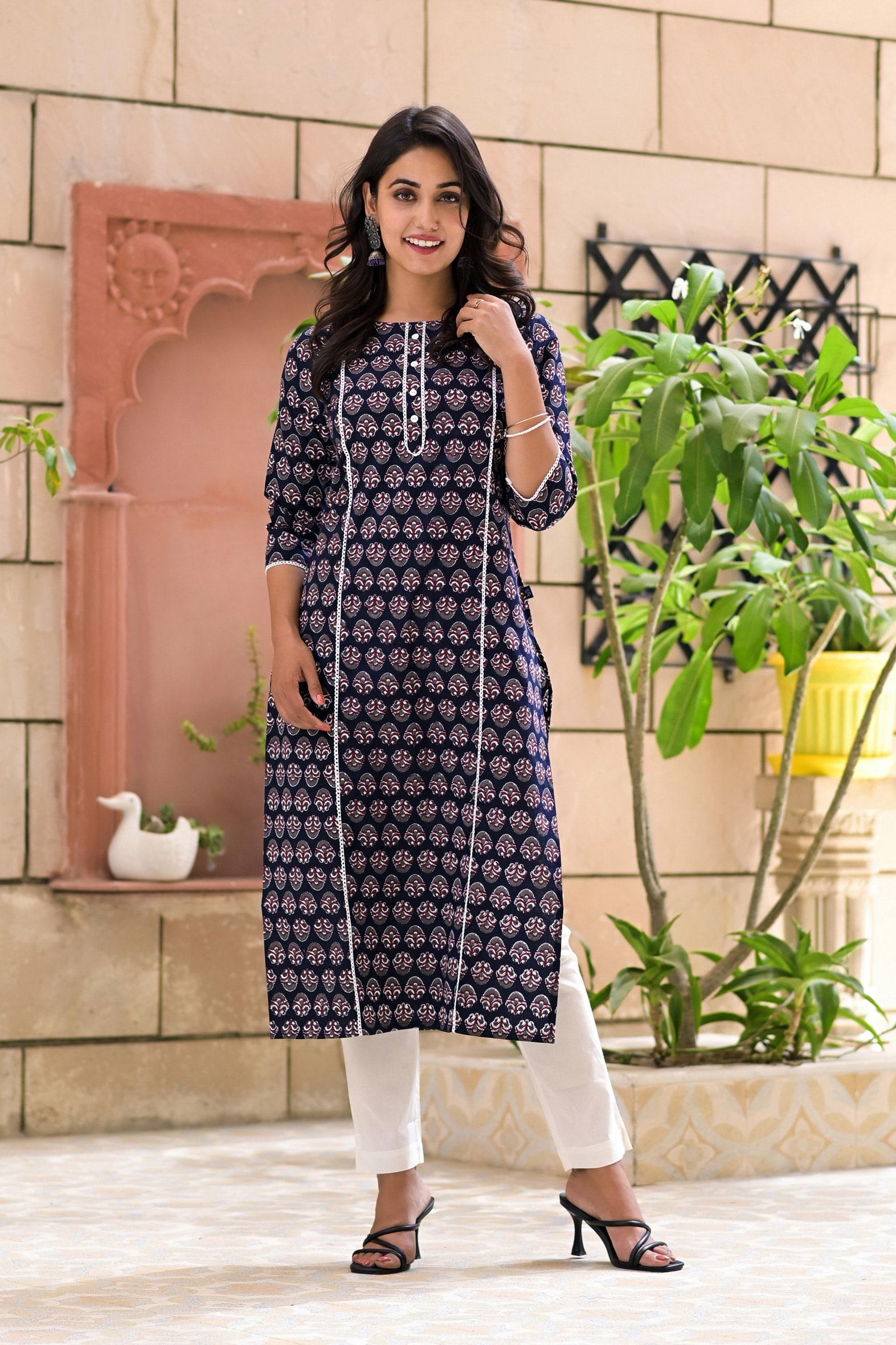 Black Cotton Printed Straight Kurta Pants Set