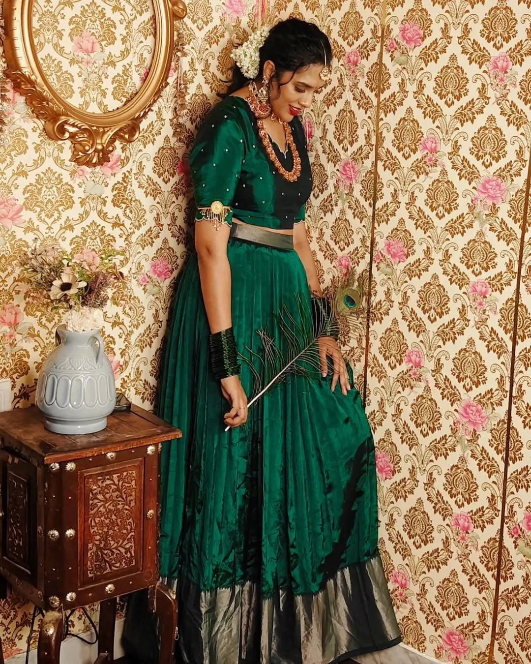 Stunning Emerald Green Mangalagiri Pattu Lehenga Cutdana Embroidery