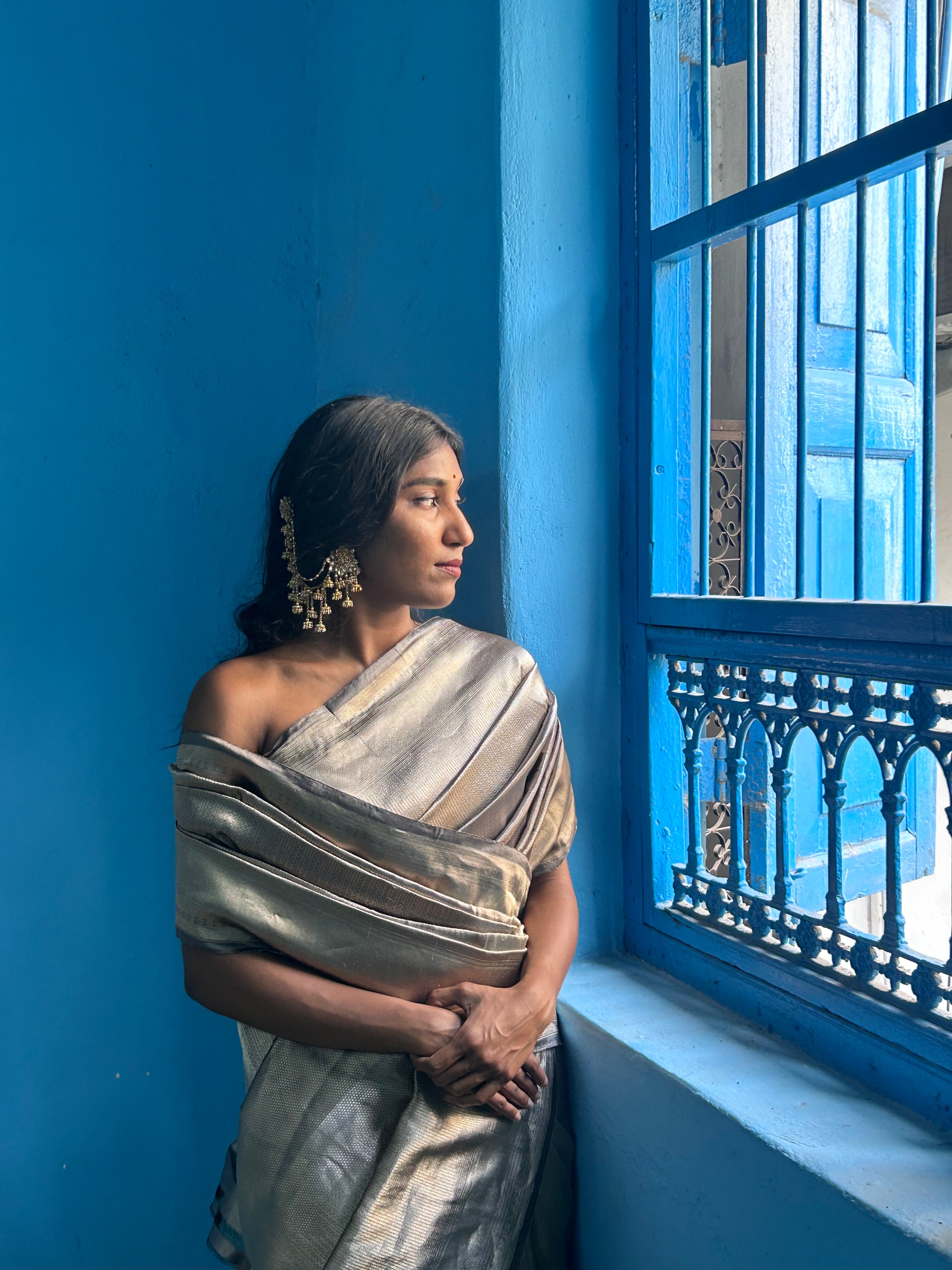 Elegant Grey Benaras Silk Saree Intricate Silver Zari Work