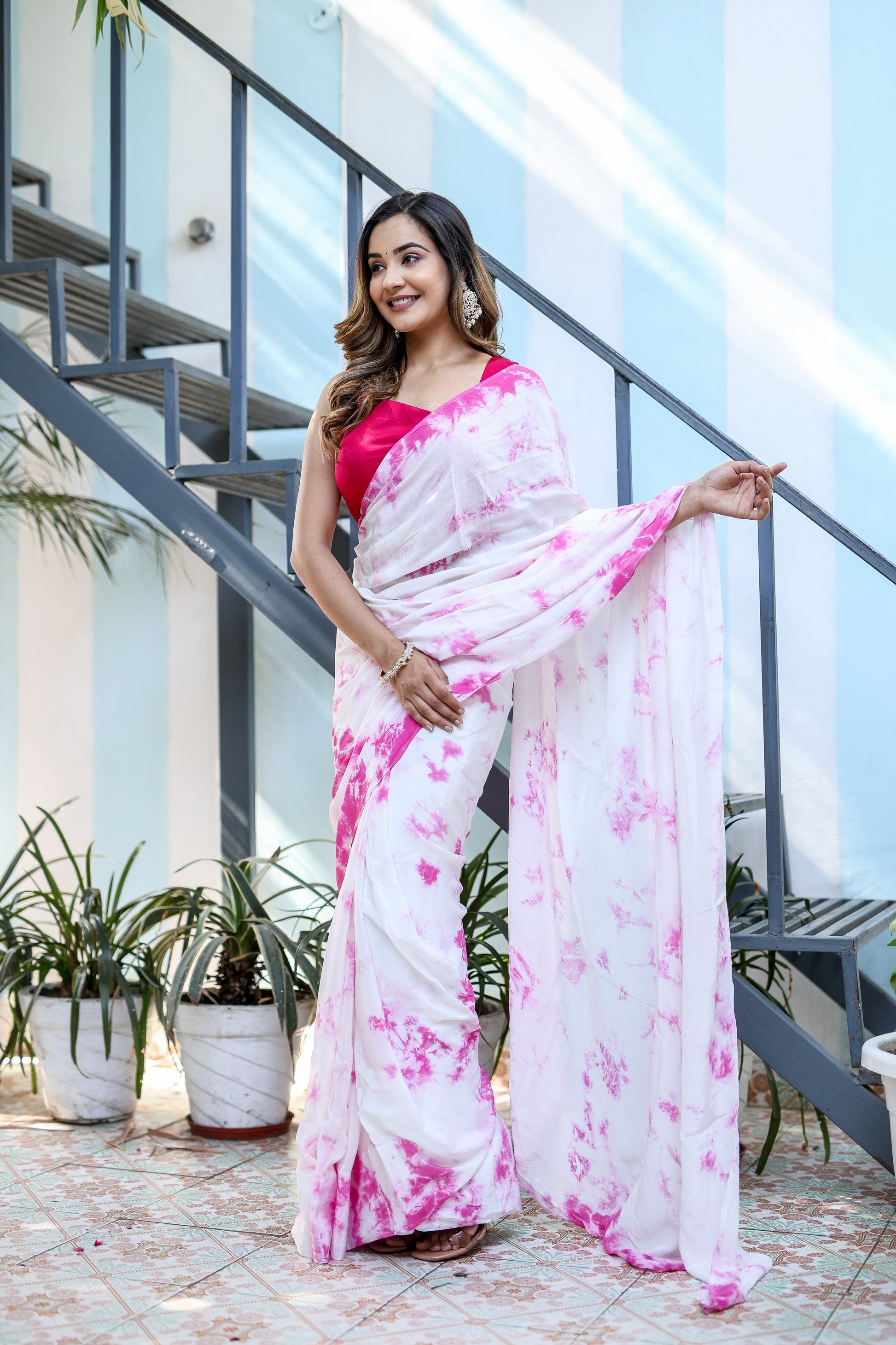 Stunning Pink Shibori Hand Dyed Saree Abstract