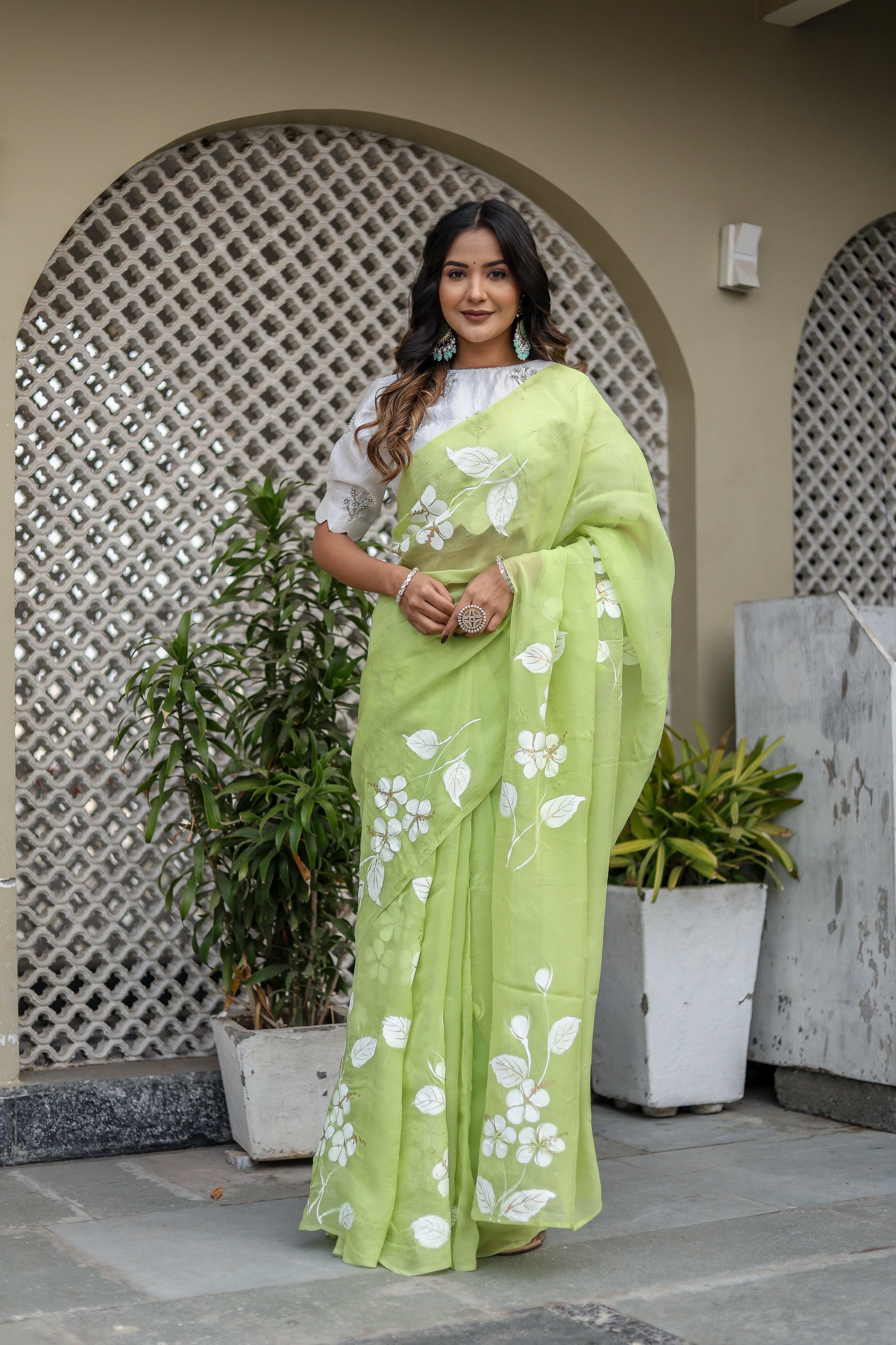 Elegant Green Viscose Organza Handpainted Mukaish Saree Floral