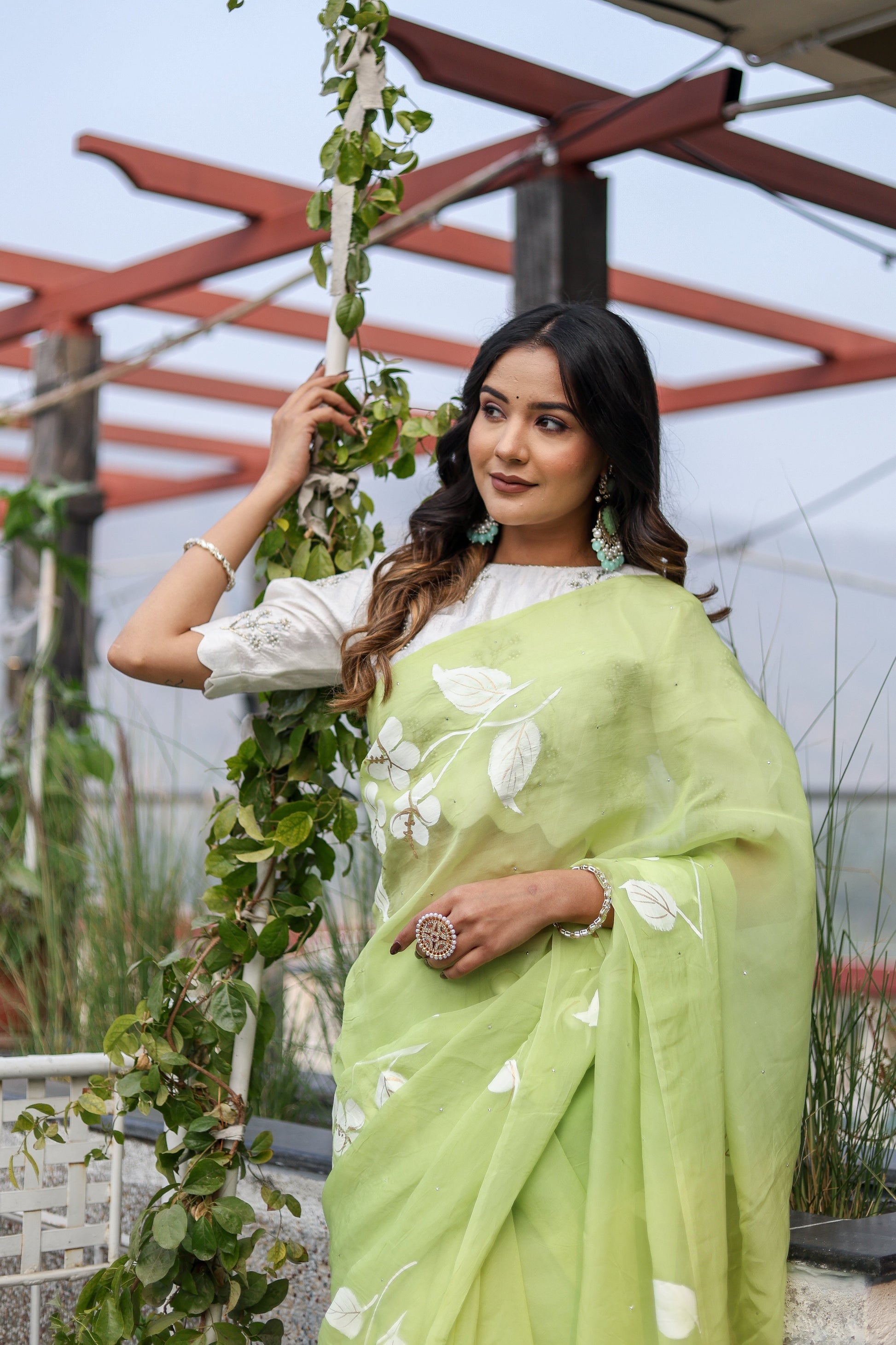 Elegant Green Viscose Organza Handpainted Mukaish Saree Floral