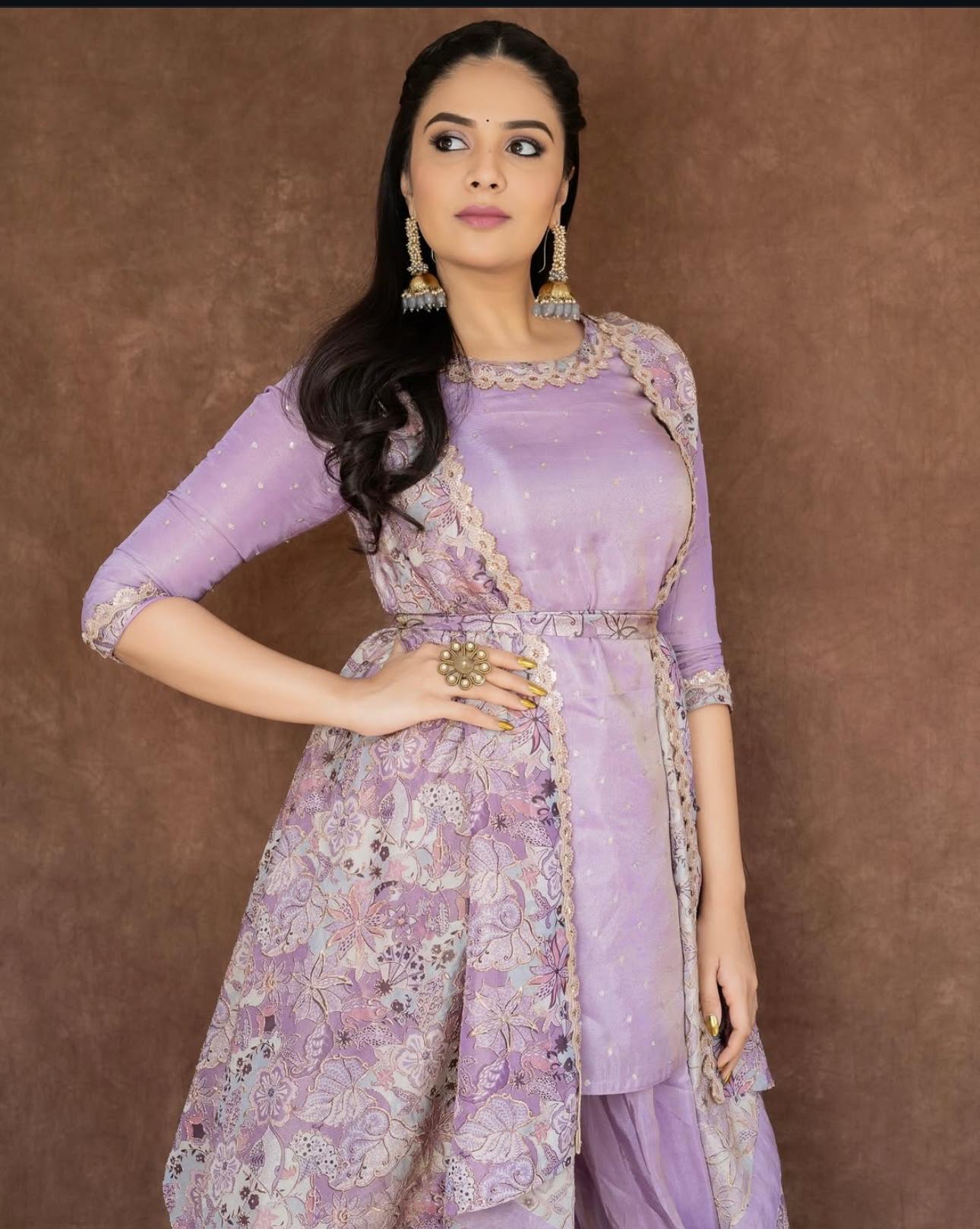 Lilac Tissue Kurta Sequin Lace Embroidered Cape Tissue Dhoti