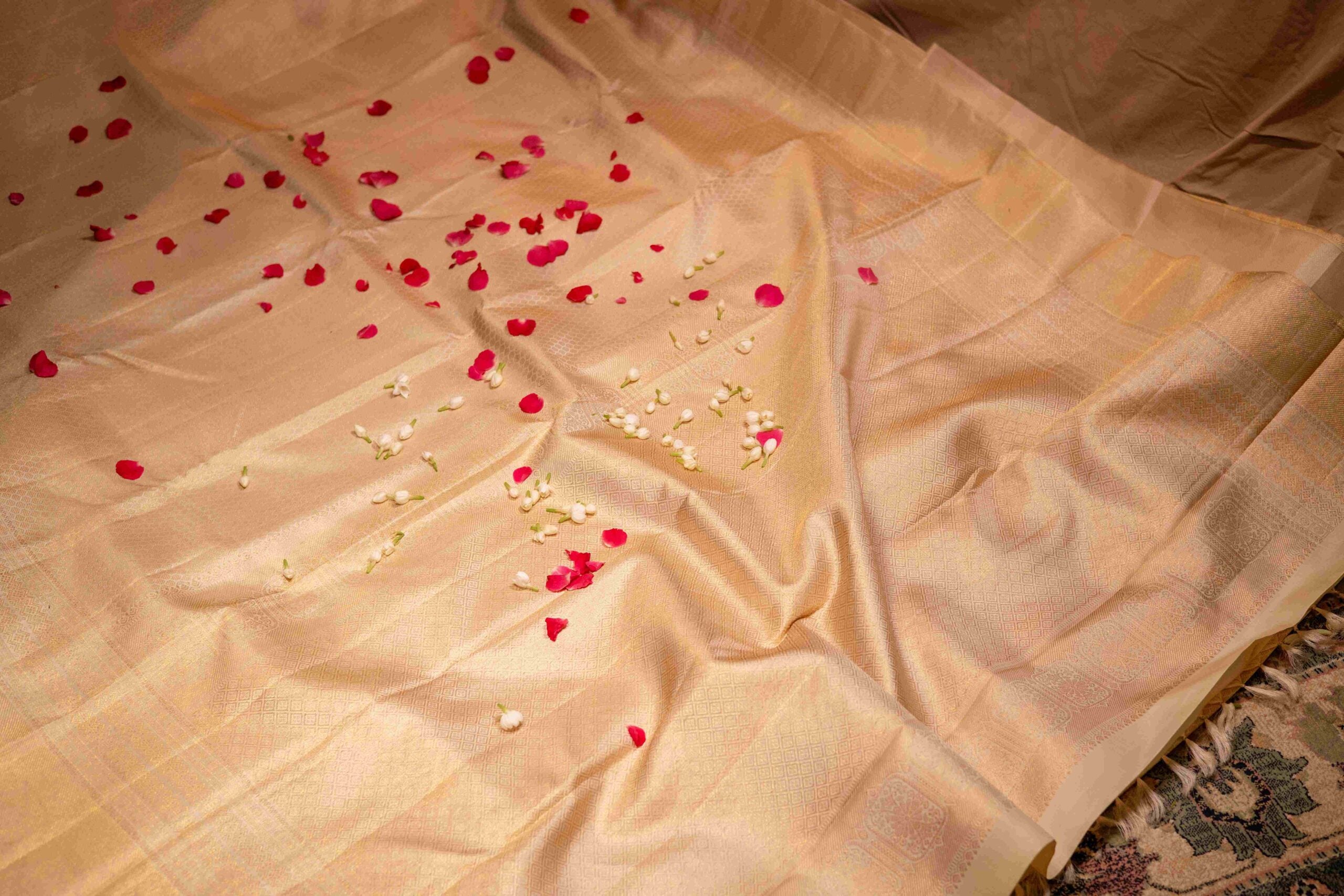 Beige Gold Kanchi Silk Saree Geometric Diamond Motif