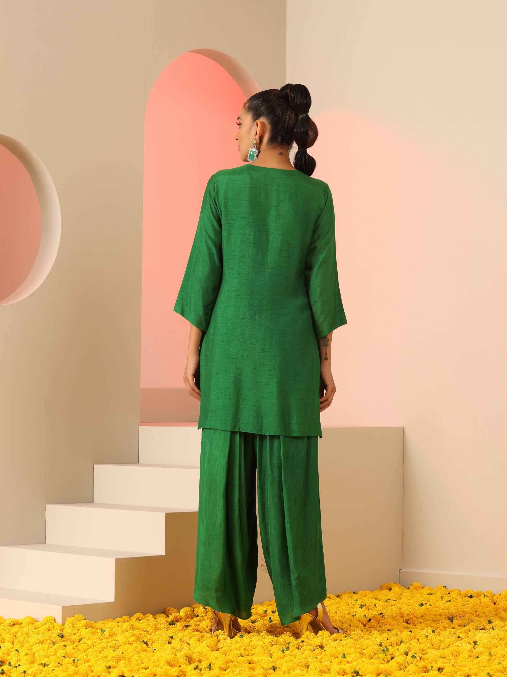 Green Dola Silk Zardozi Neck Kurta Salwar Pants Set