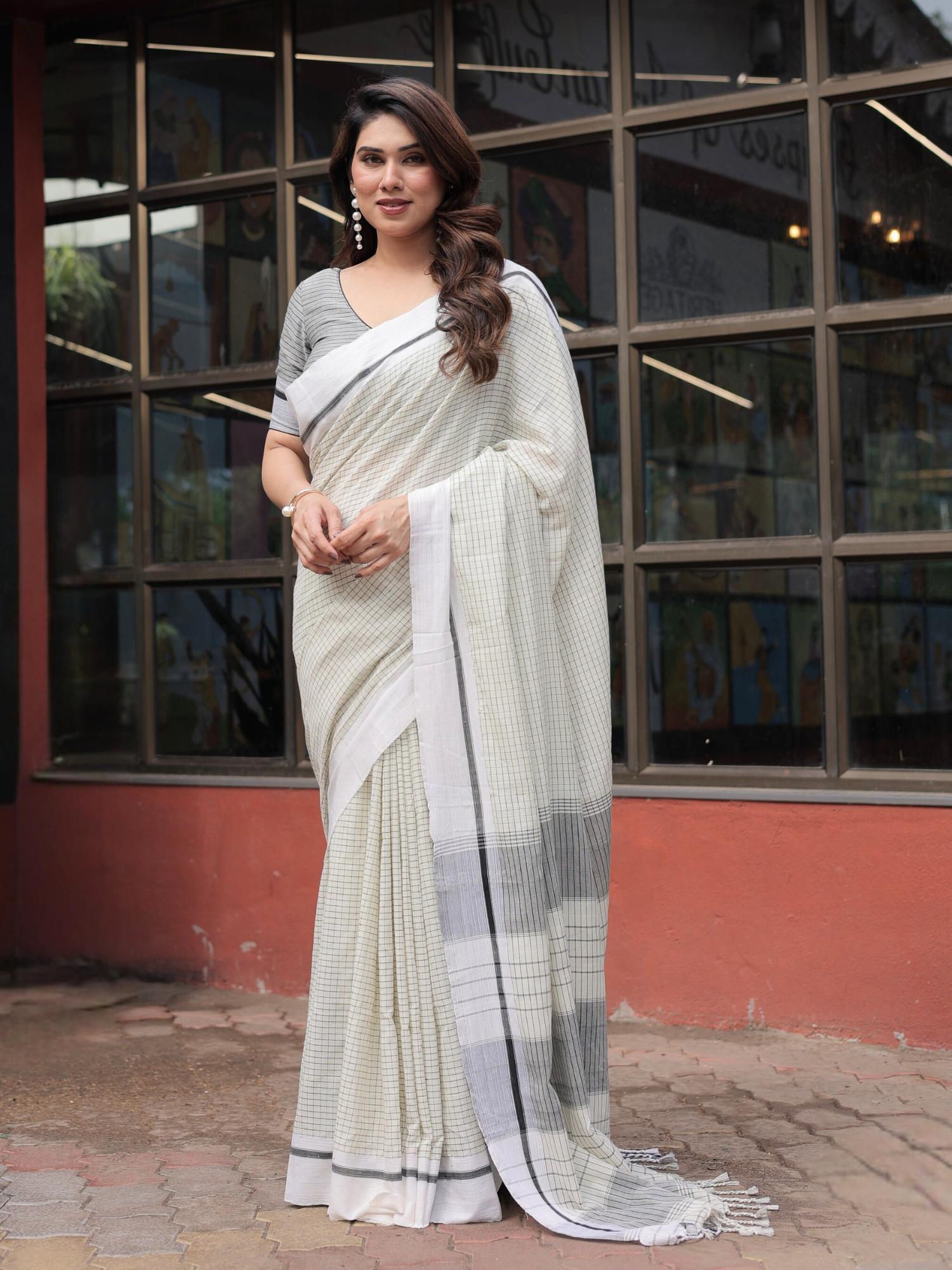 Saras bengal cotton saree with blouse