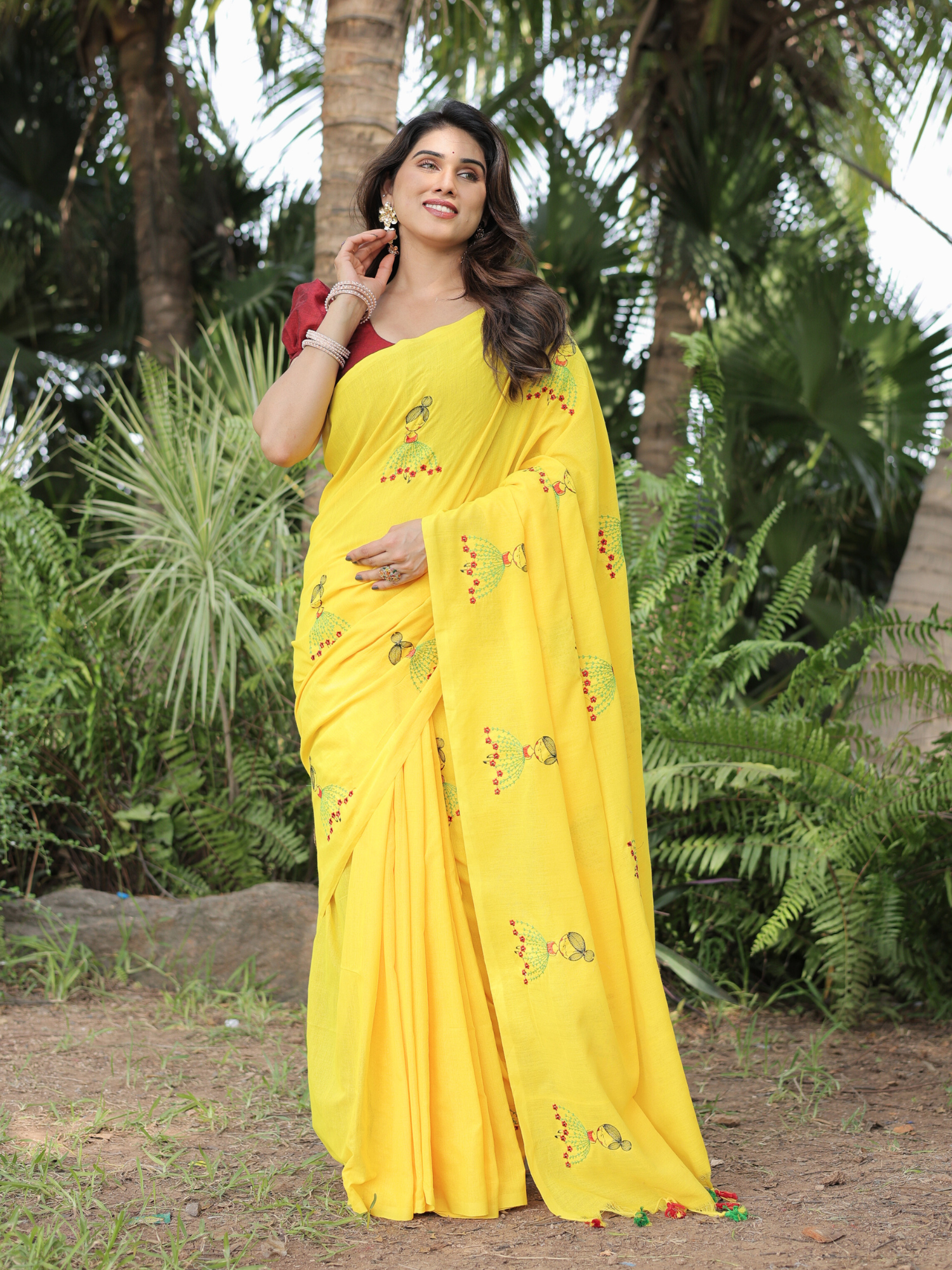 Gudiya yellow doll embroidery saree with blouse.