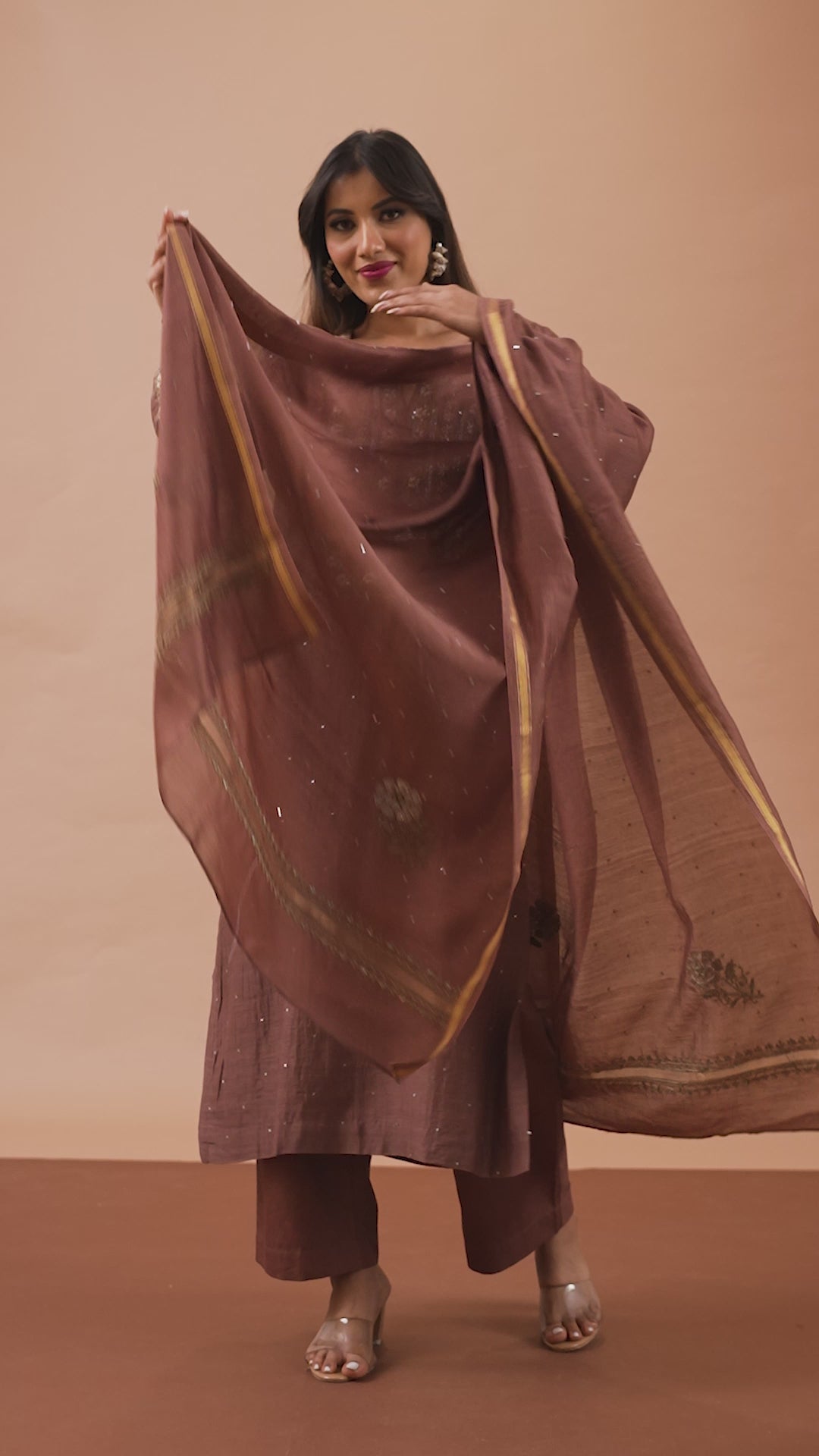 Load video: Inayat Mul Chanderi Kurta Set – Festive Brown