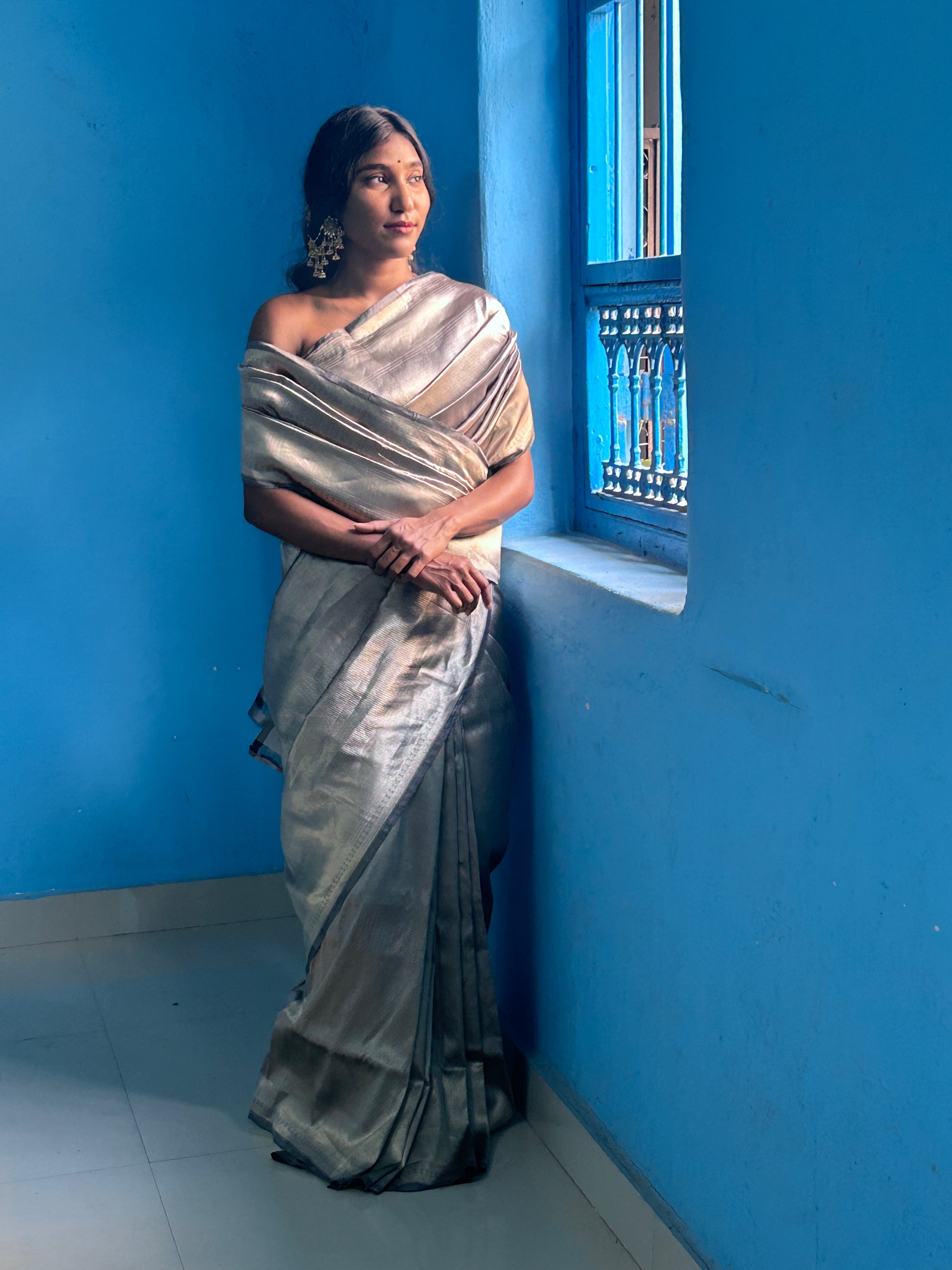 Elegant Grey Benaras Silk Saree Intricate Silver Zari Work