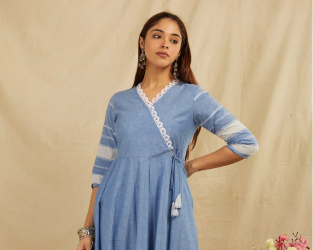 Pastel Dress Code: Stylish Professional Outfit Ideas for Women