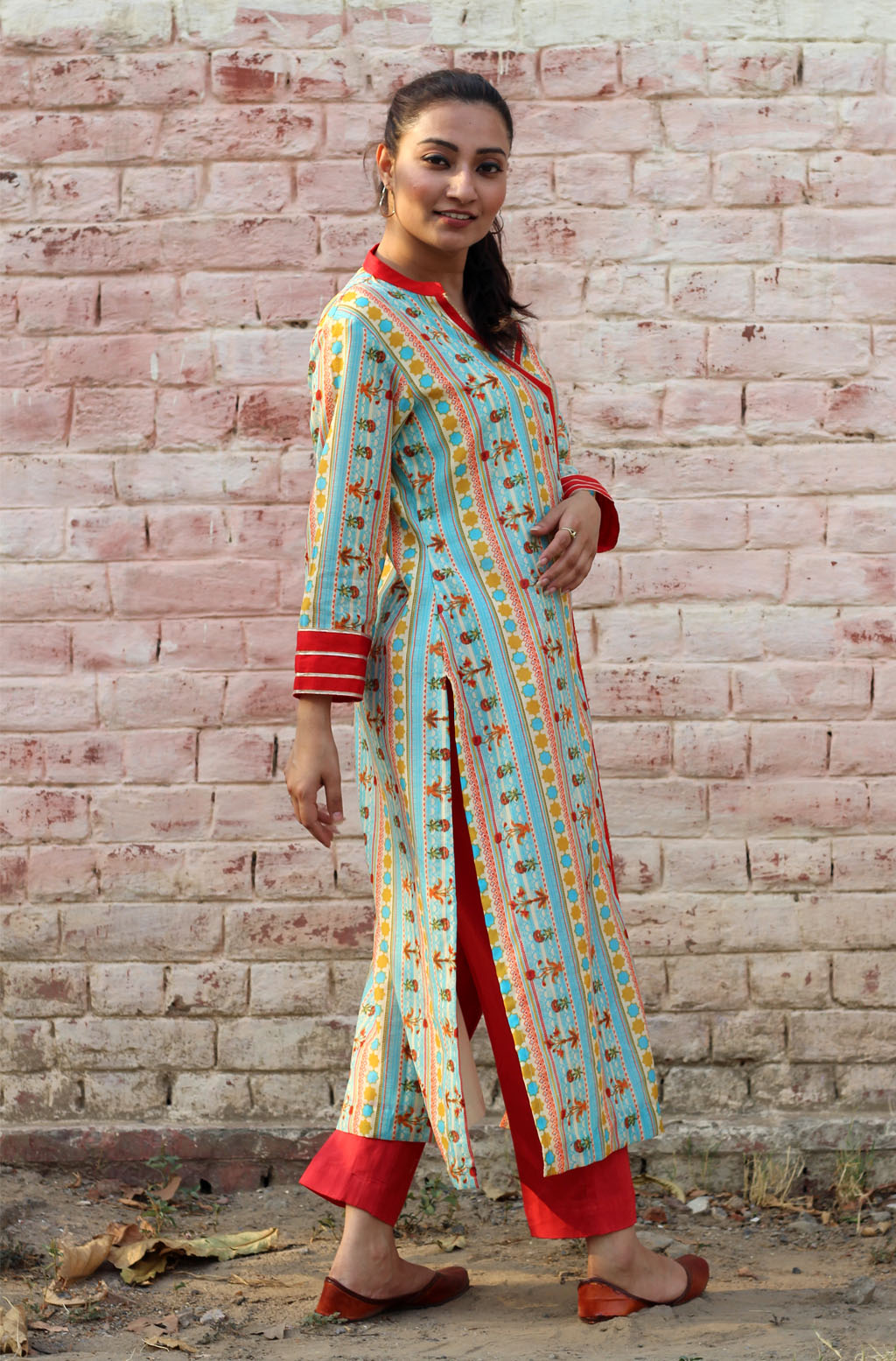 Festive Green Chandheri Printed Kurta with Gotta Detail - Guldavri
