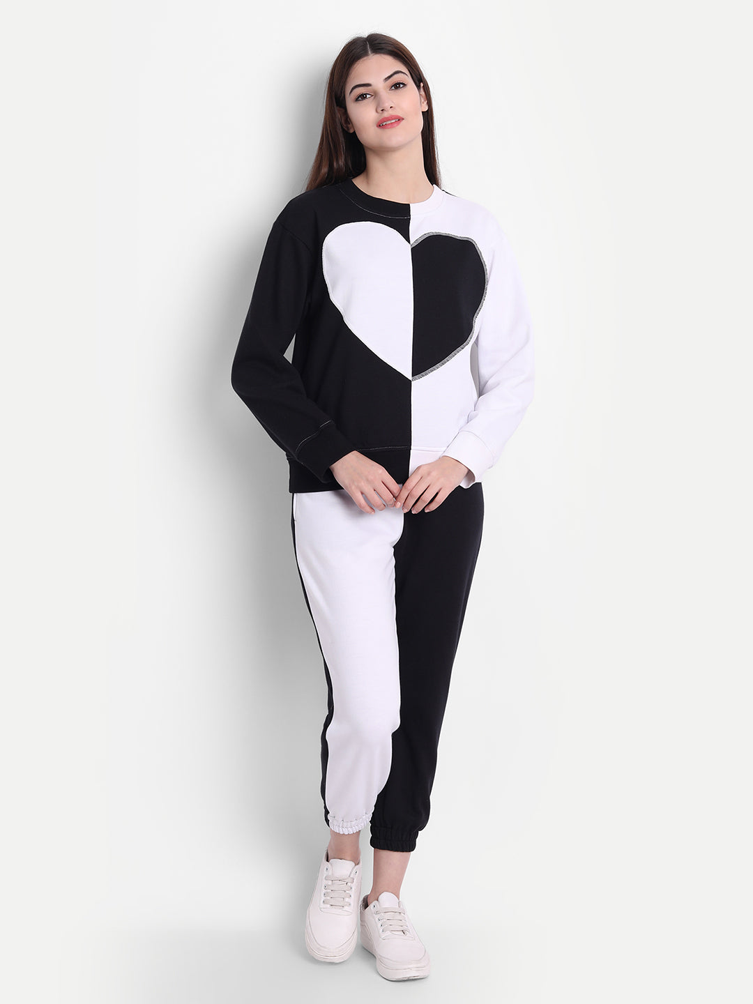 Stylish Black White Fleece Monochrome Heart Coord Set