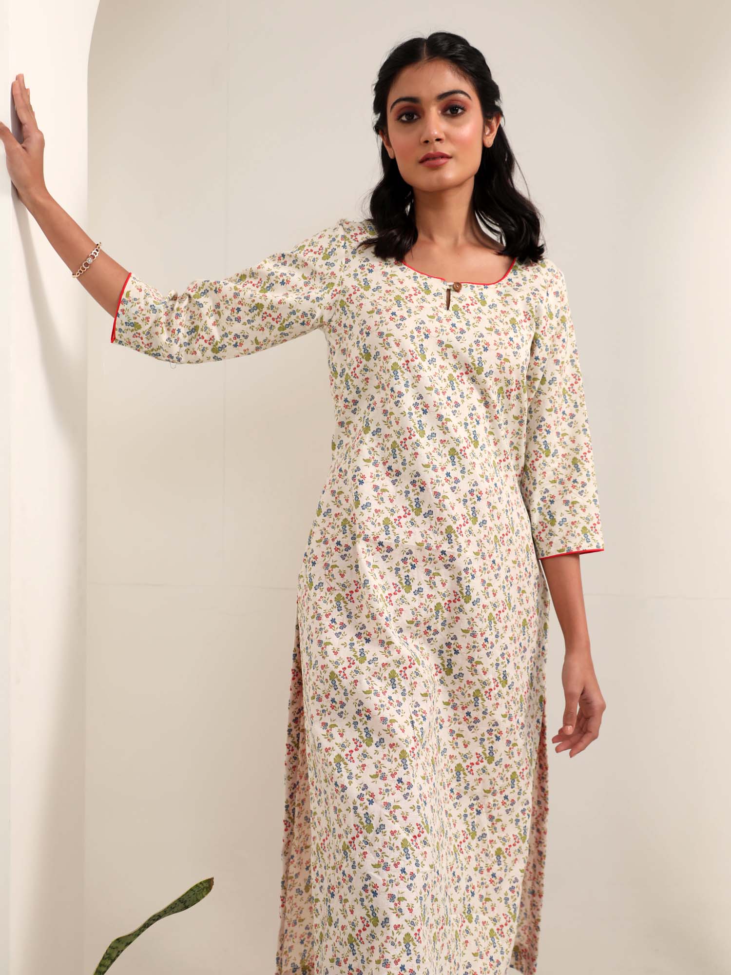 Versatile White Red Cotton Floral Print Kurta Pant Set - Ruhani