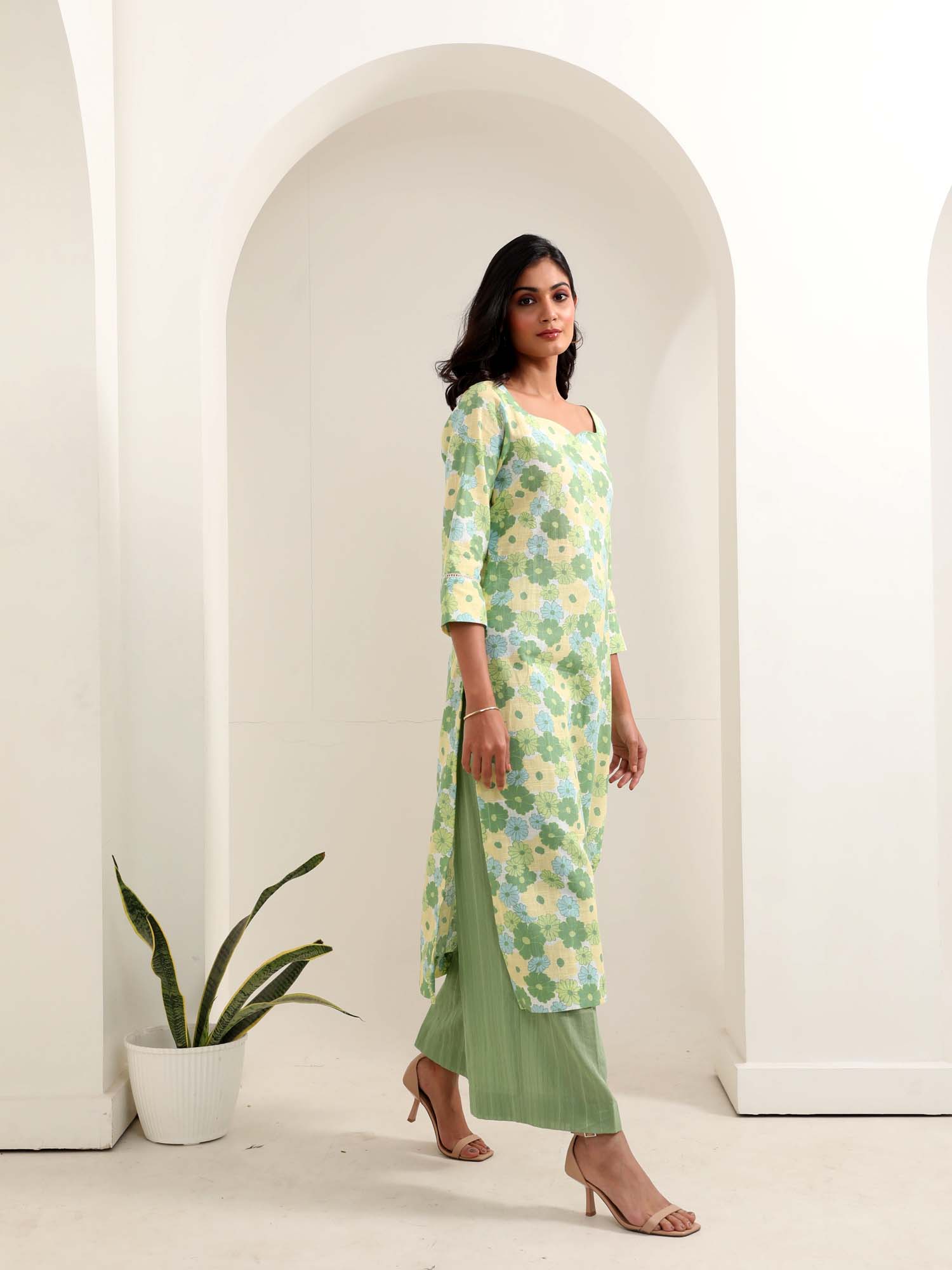 Vibrant Green Multicolor Cotton Floral Print Kurta Pant Set - Phulvari