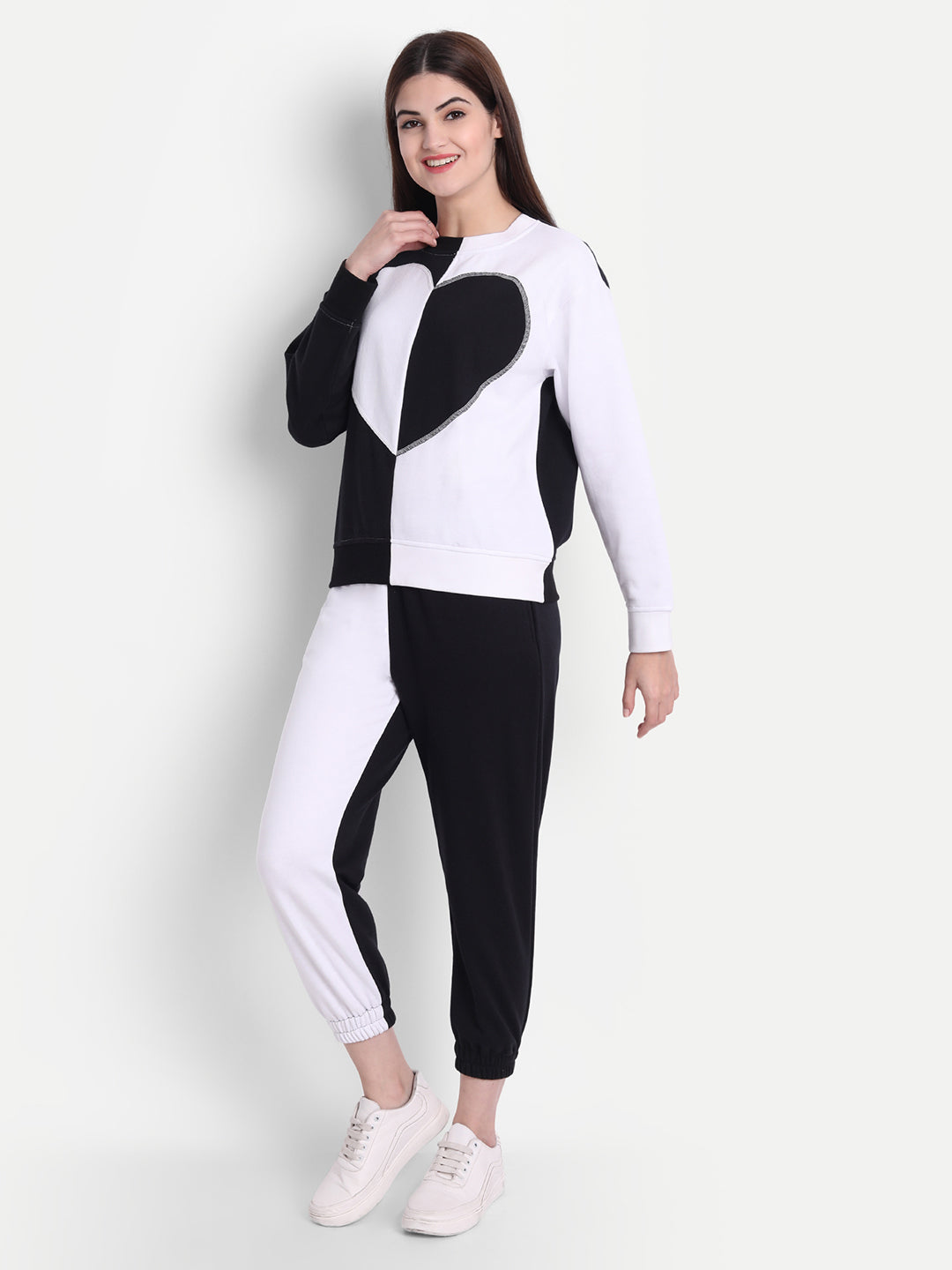 Stylish Black White Fleece Monochrome Heart Coord Set