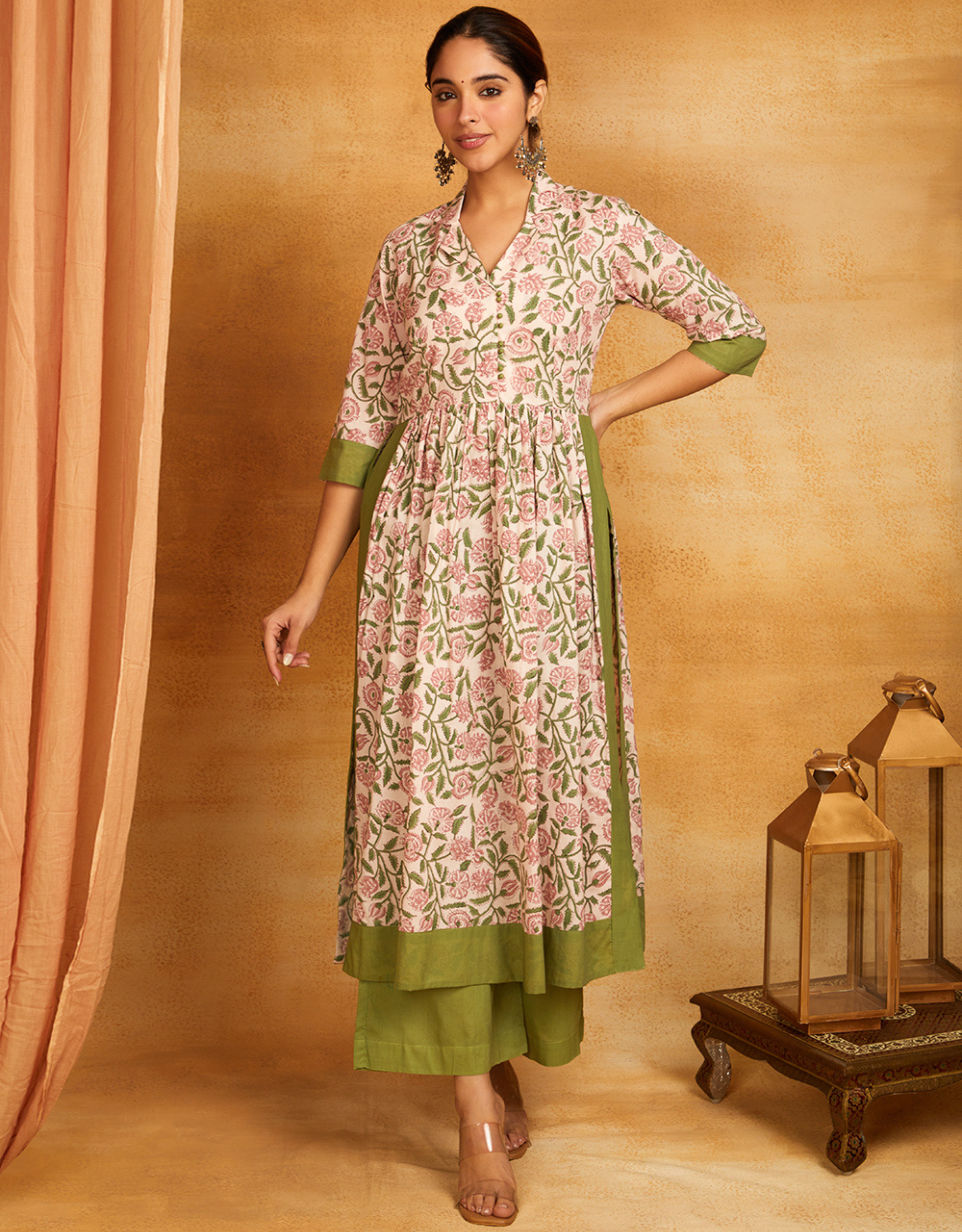 Green Block Printed Cotton Long Slit Kurta Collar Neck