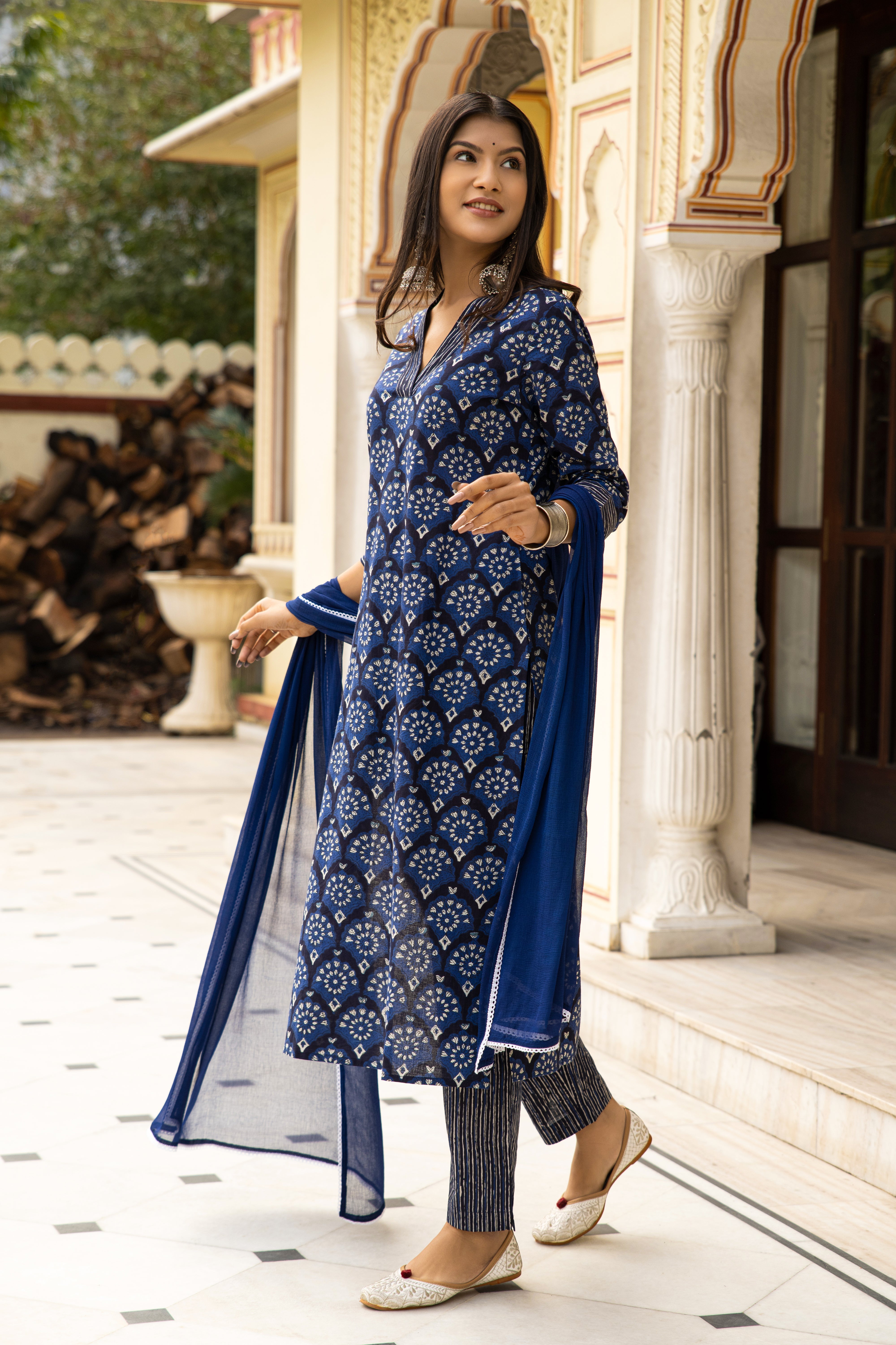 Blue Dabu Hand Block Cotton Kurta Pant & Chiffon Dupatta