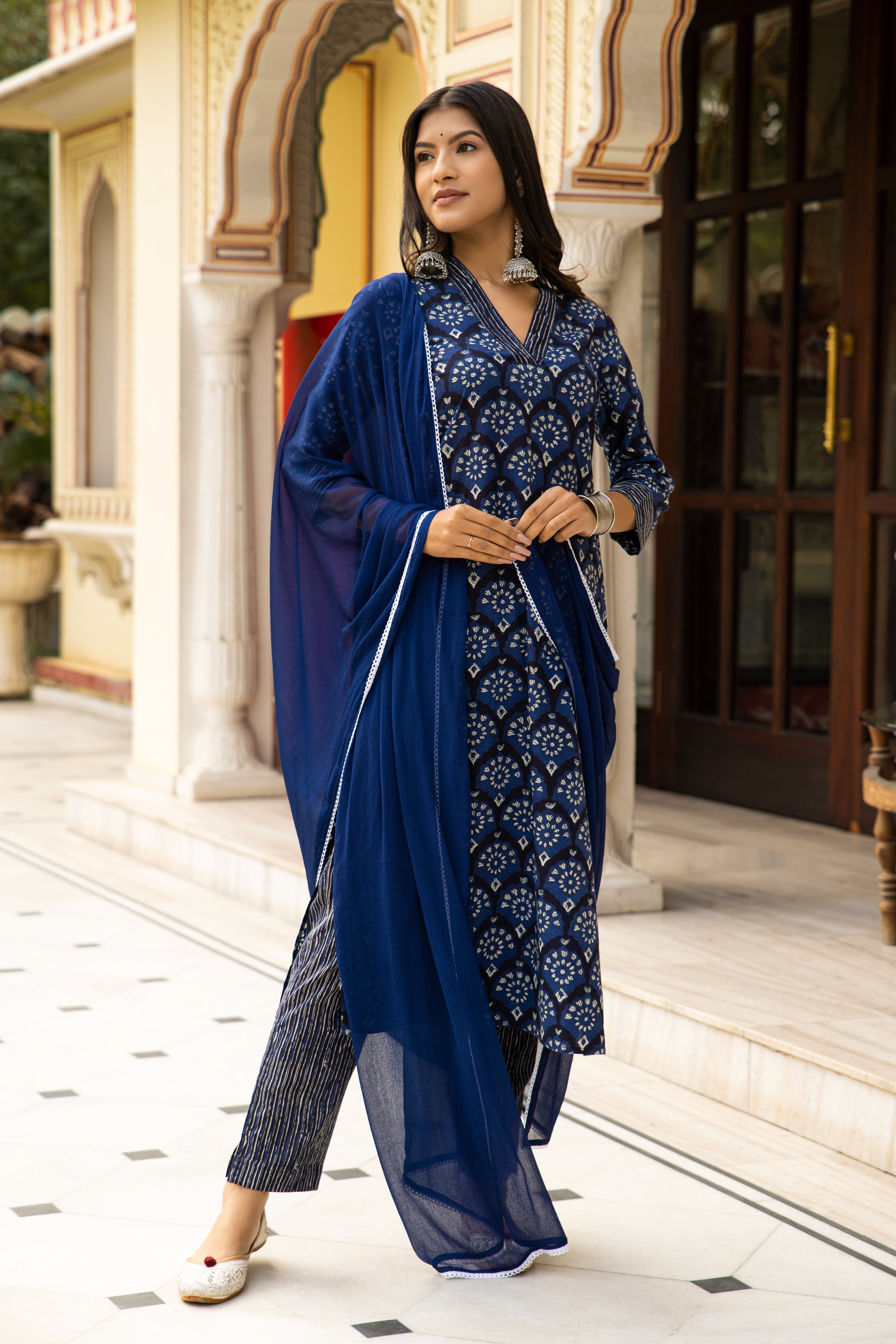 Blue Dabu Hand Block Cotton Kurta Pant & Chiffon Dupatta