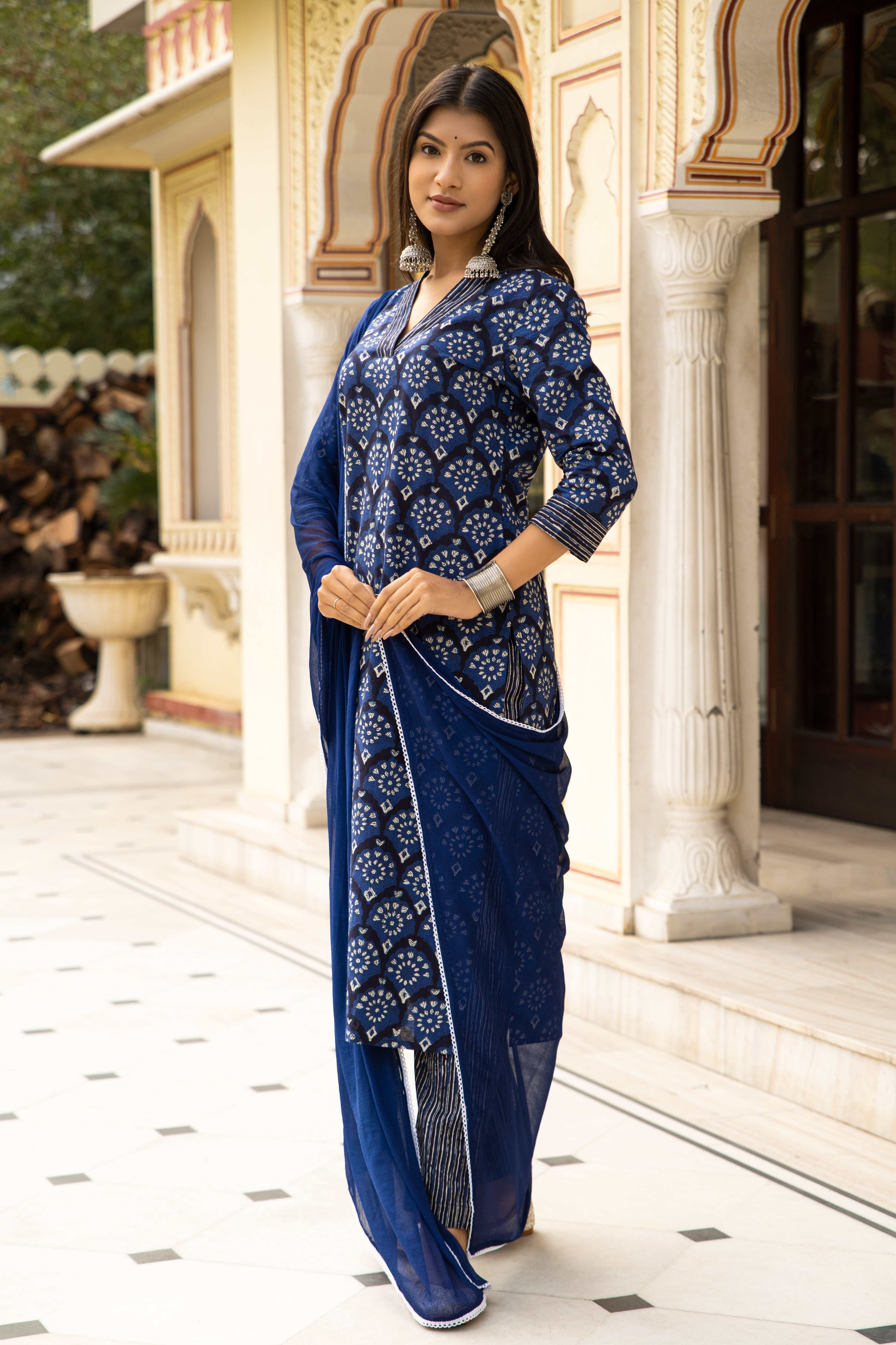 Blue Dabu Hand Block Cotton Kurta Pant & Chiffon Dupatta