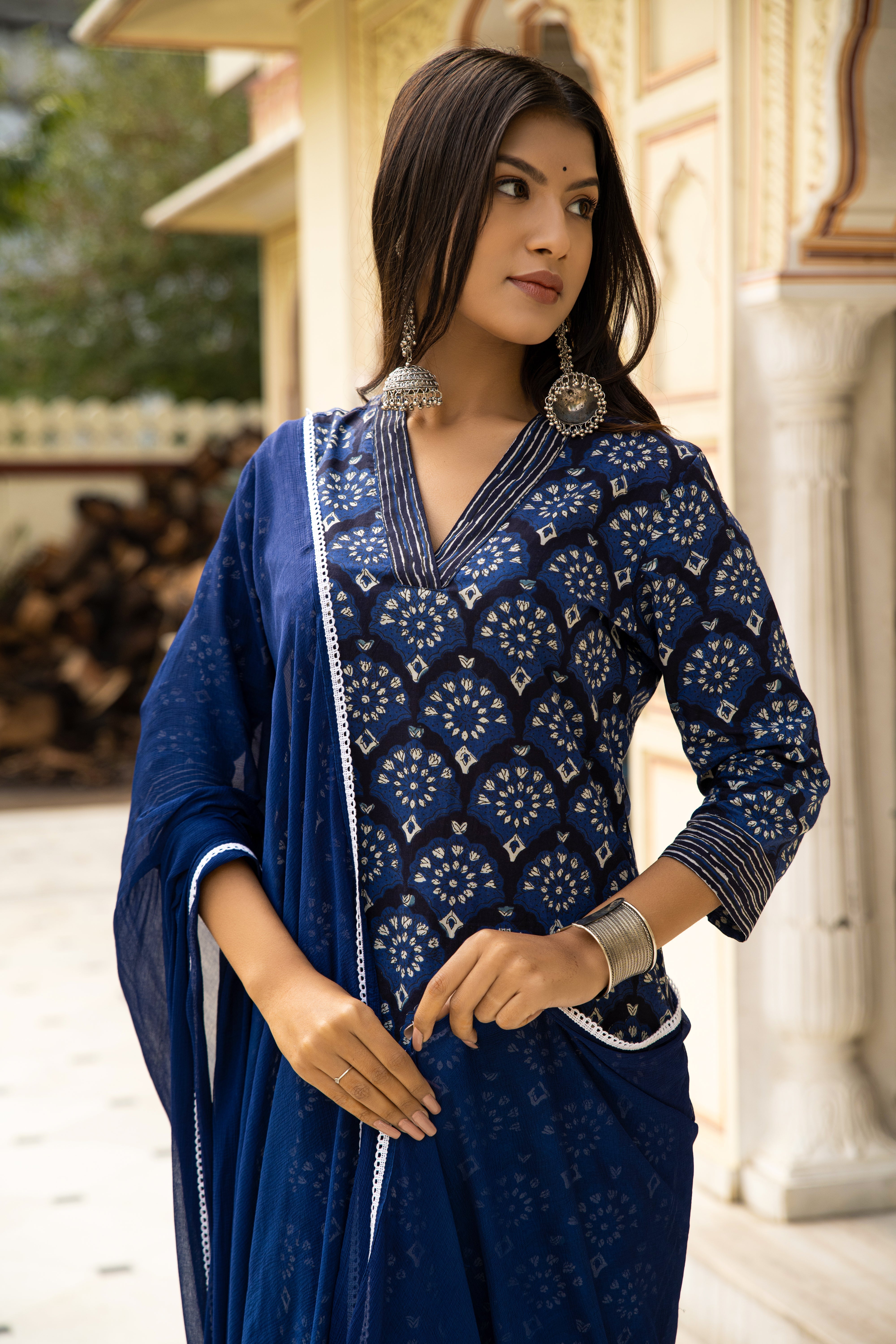 Blue Dabu Hand Block Cotton Kurta Pant & Chiffon Dupatta