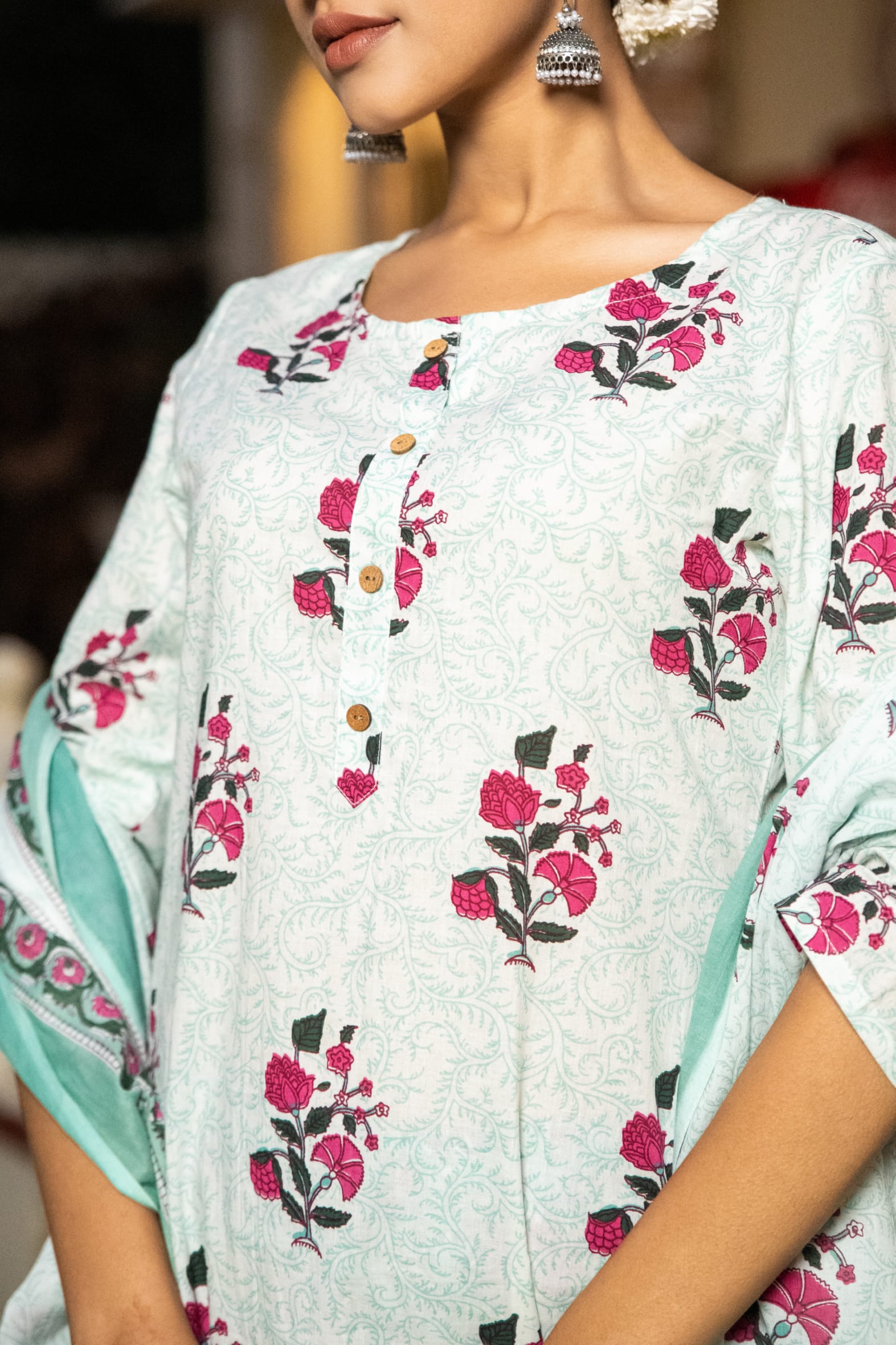 White Butta Cotton Kurta Pant & Mulmul Cotton Dupatta Set