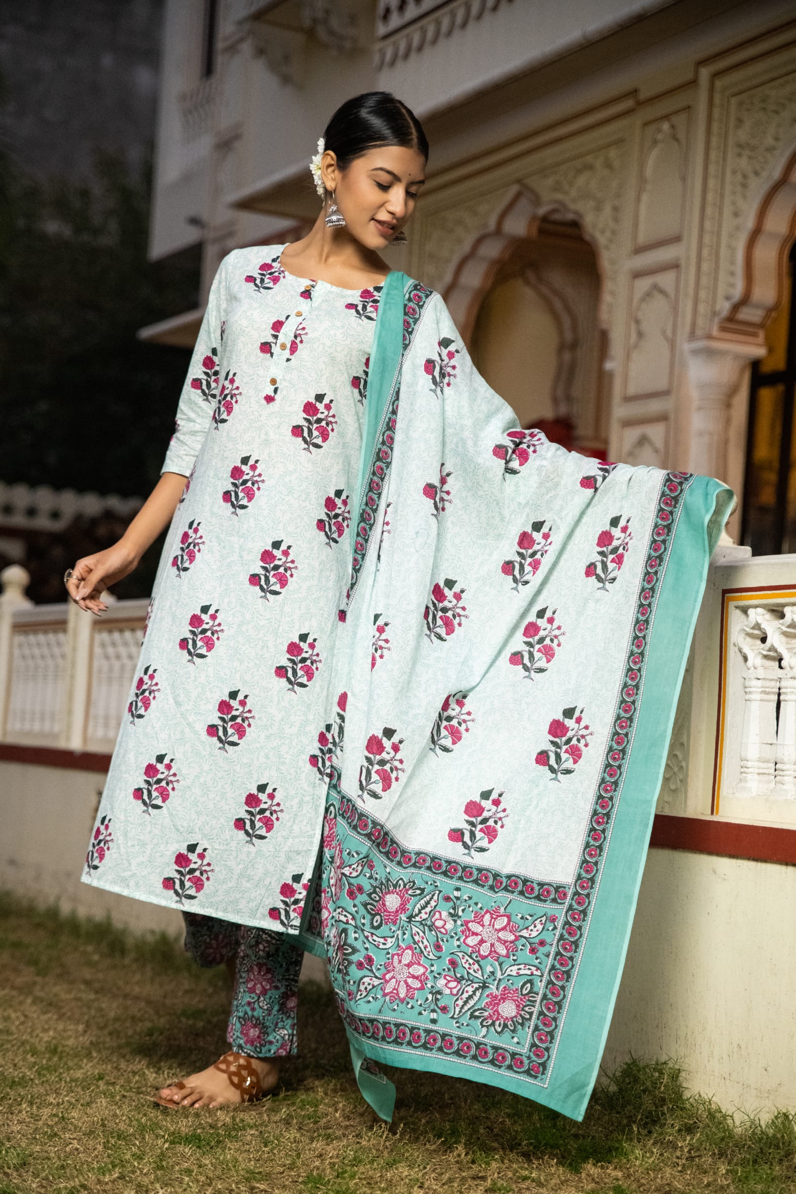 White Butta Cotton Kurta Pant & Mulmul Cotton Dupatta Set