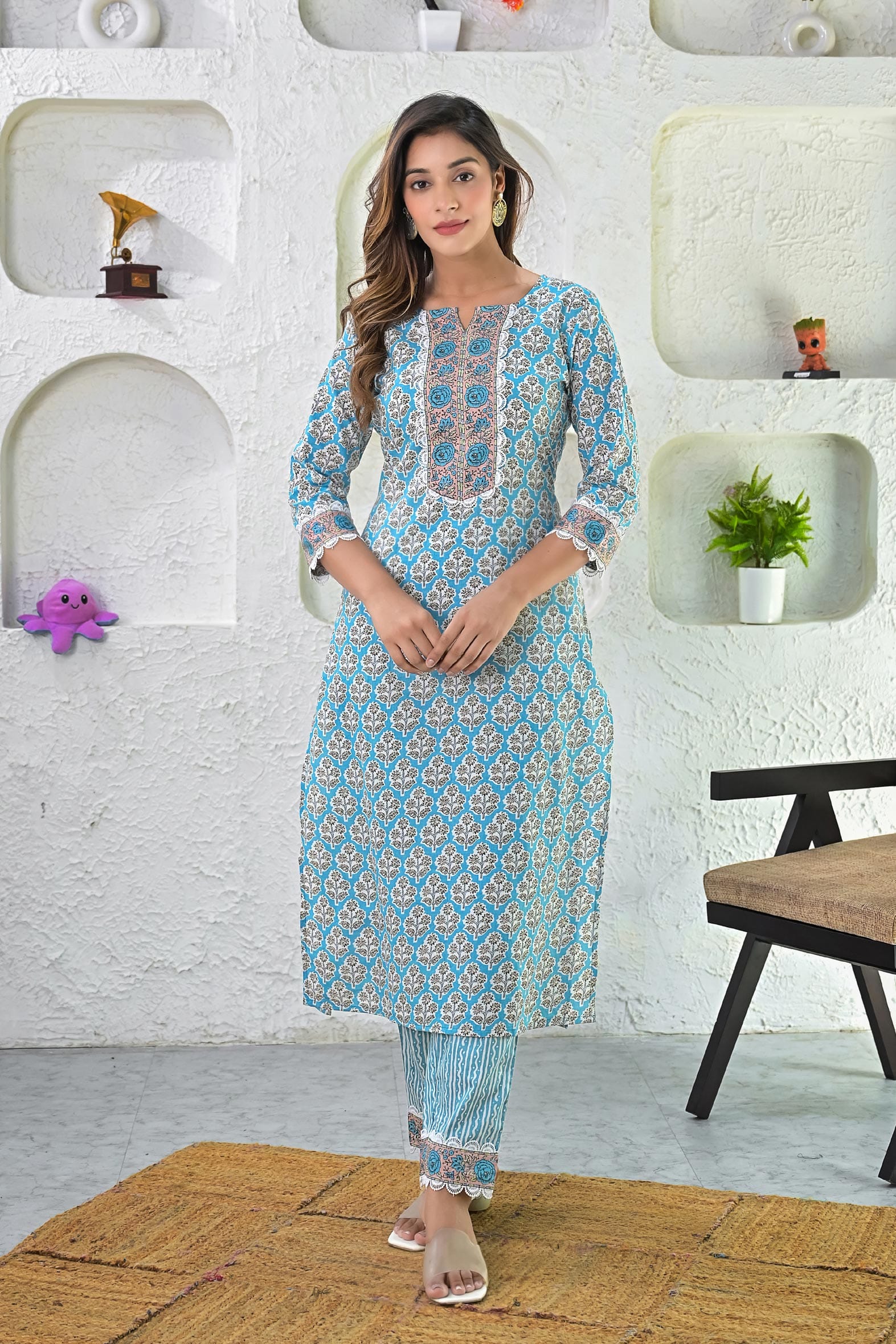 Stylish Blue Printed Cotton Kurta Pants Set