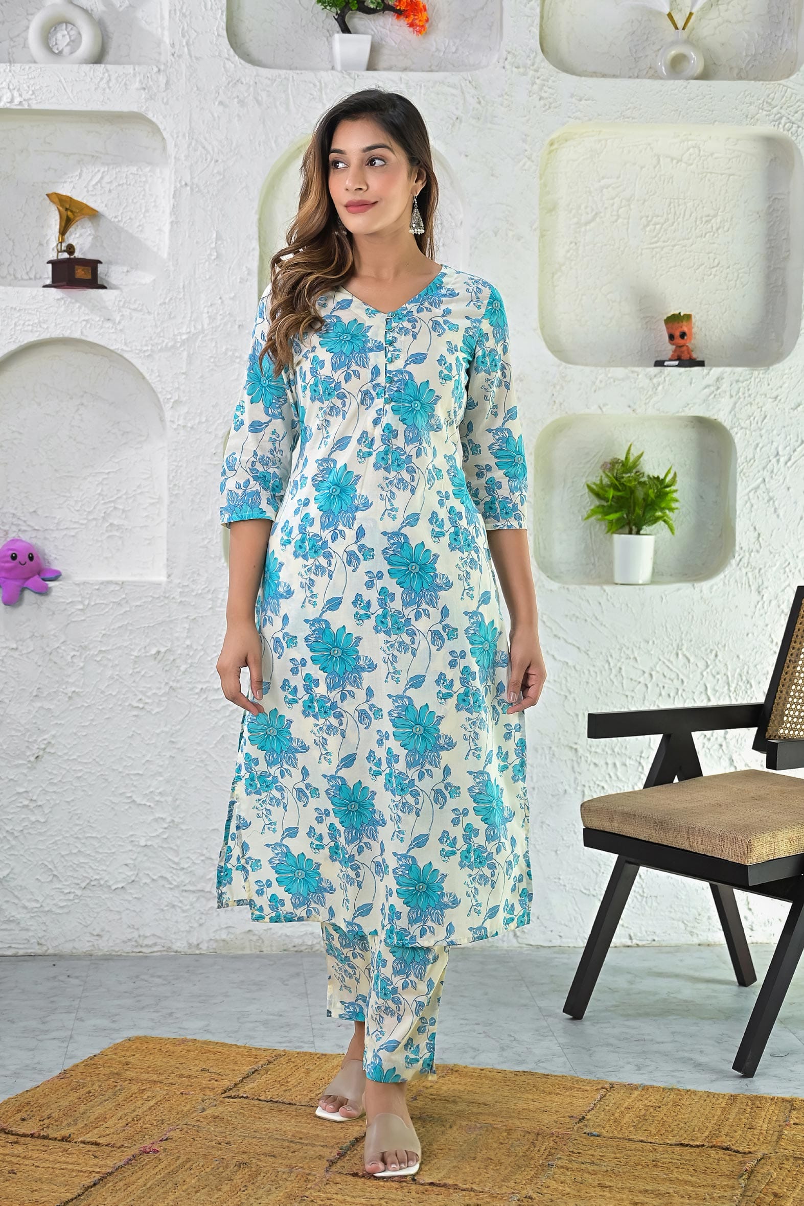 Elegant Off White Printed Cotton Kurta Pants Set