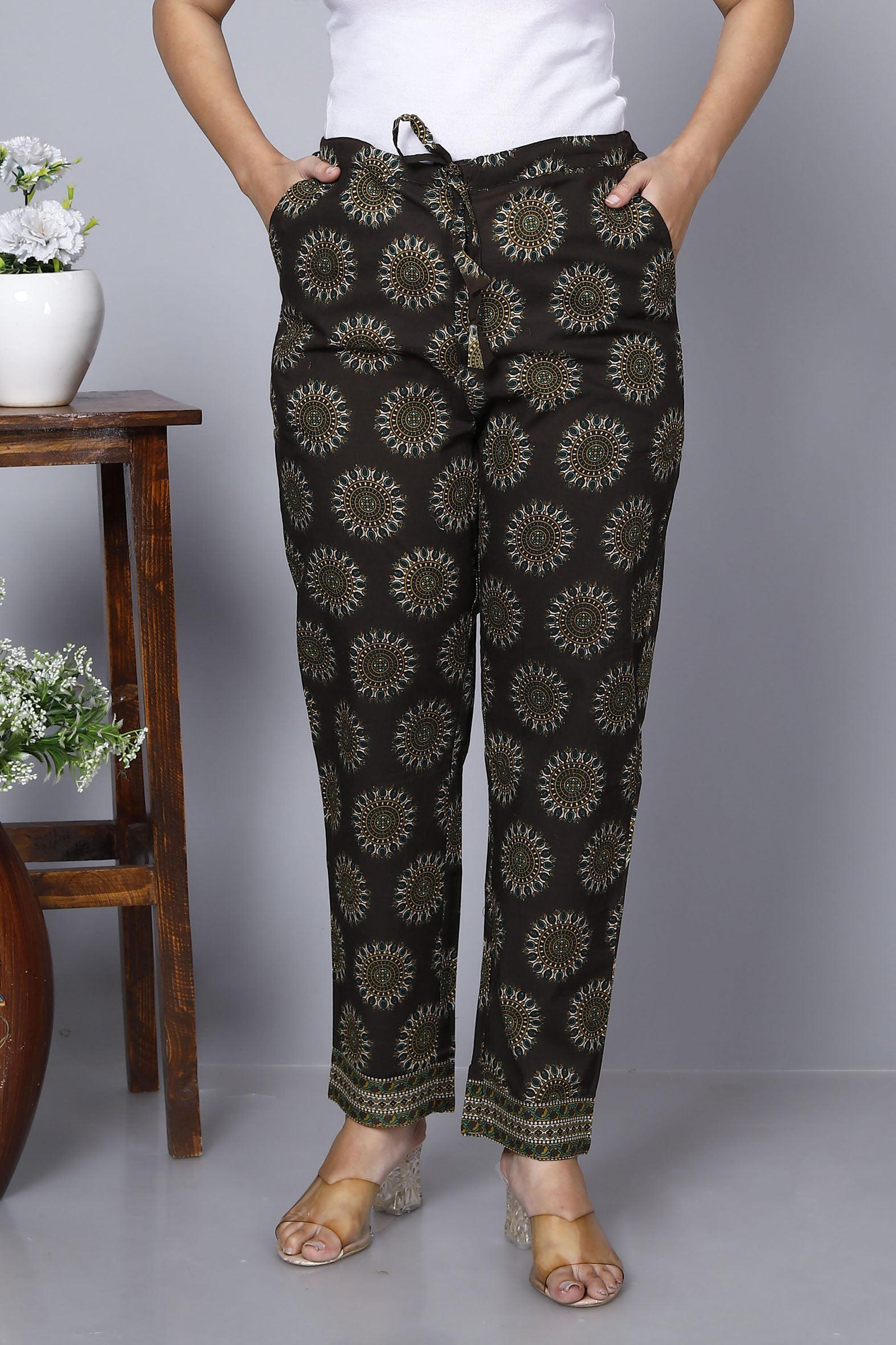 Classic Black Cotton Printed Ankle Length Pant