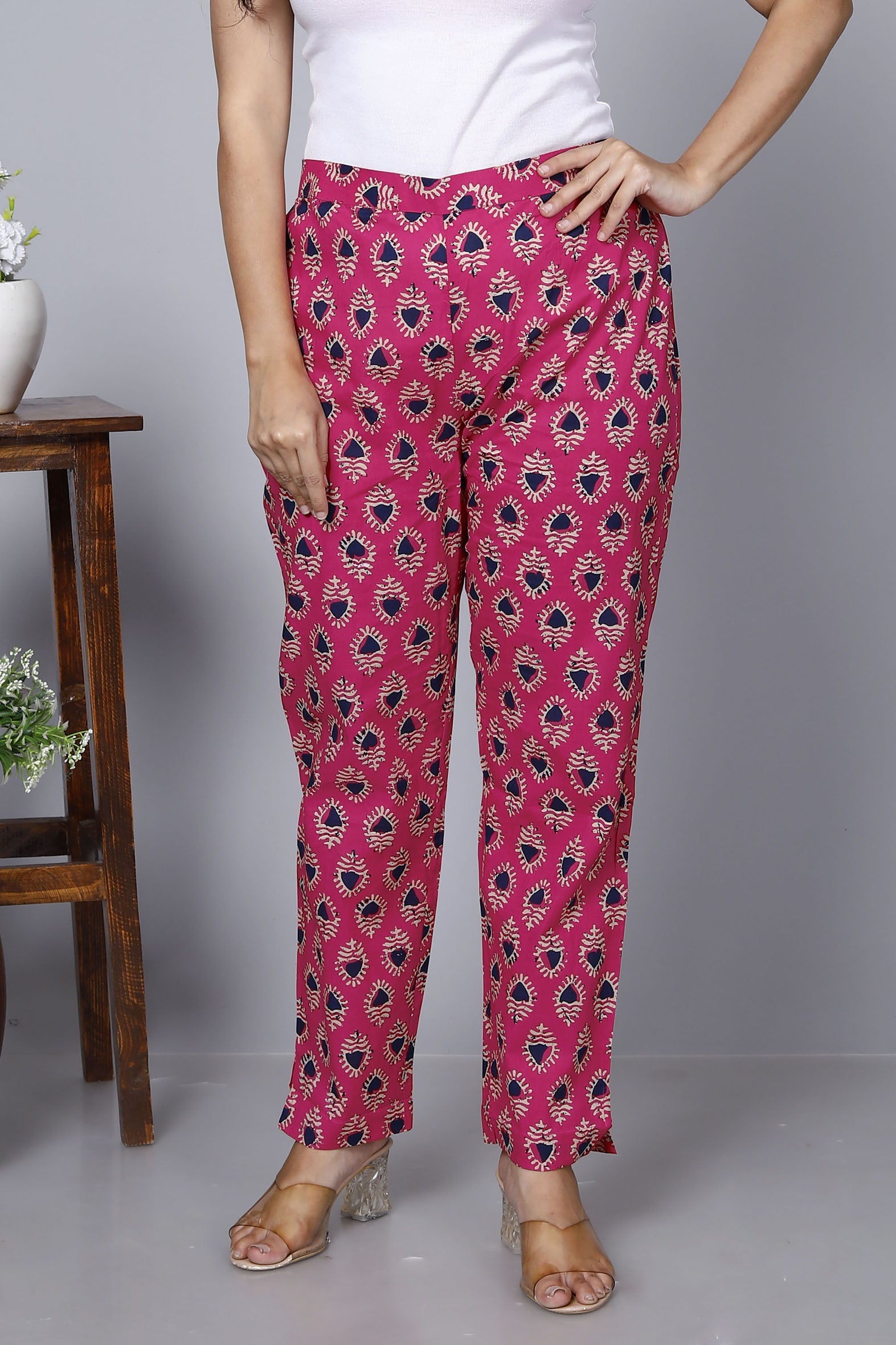 Pretty Pink Cotton Printed Ankle Length Pant